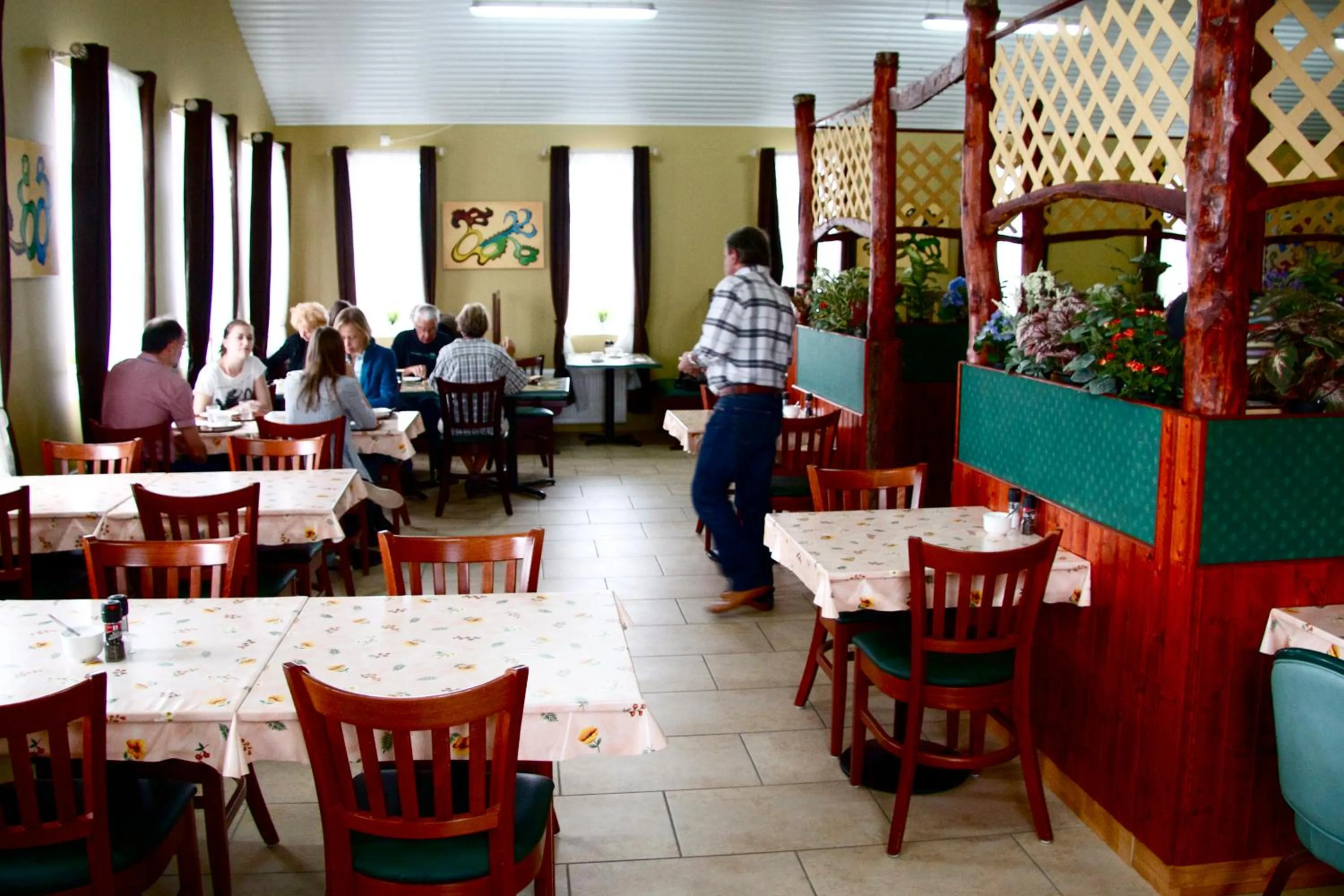 Restaurant/places to eat in Hotel Vogar