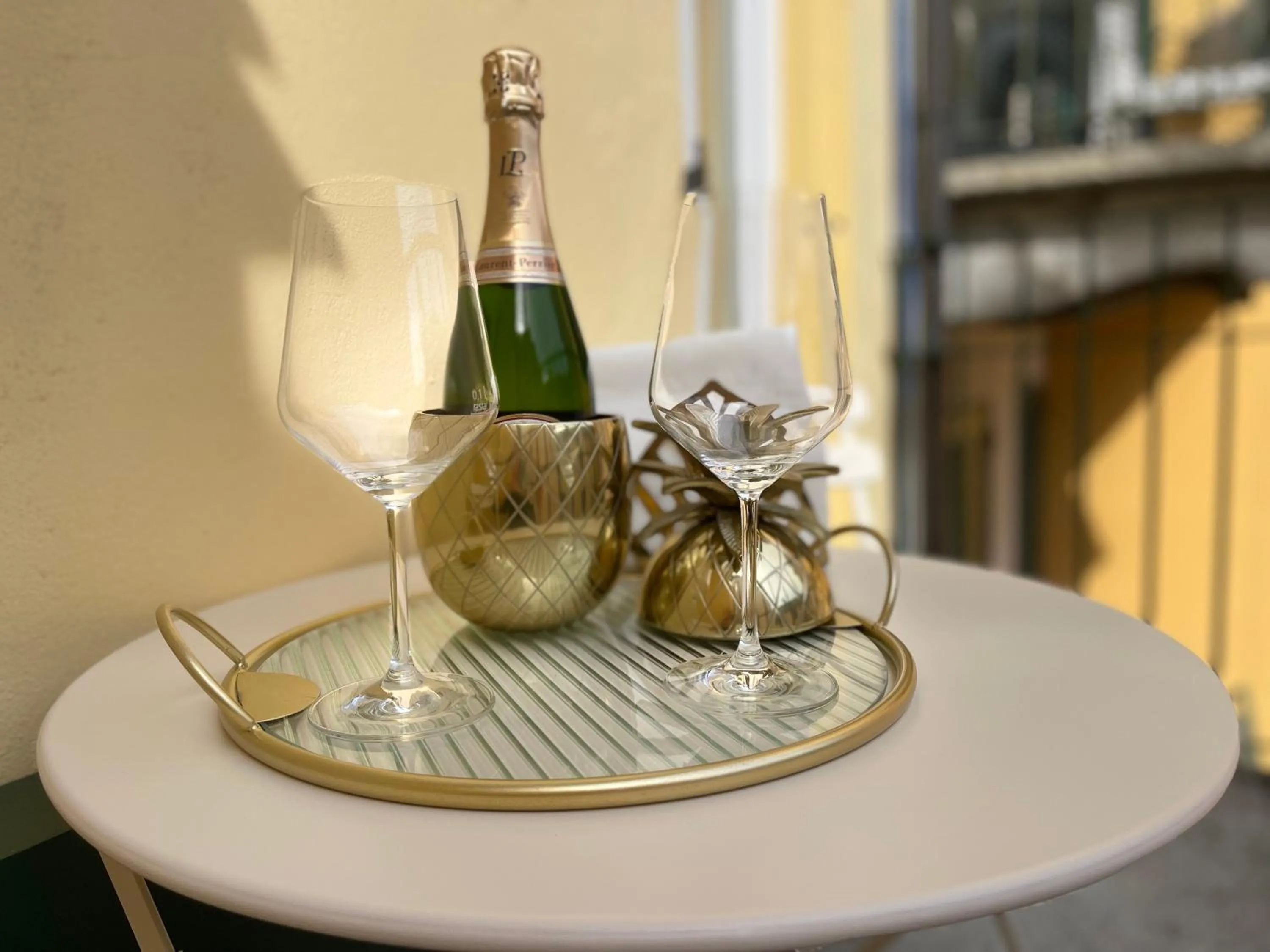 Drinks in Bellagio Luxury Suites Apartments