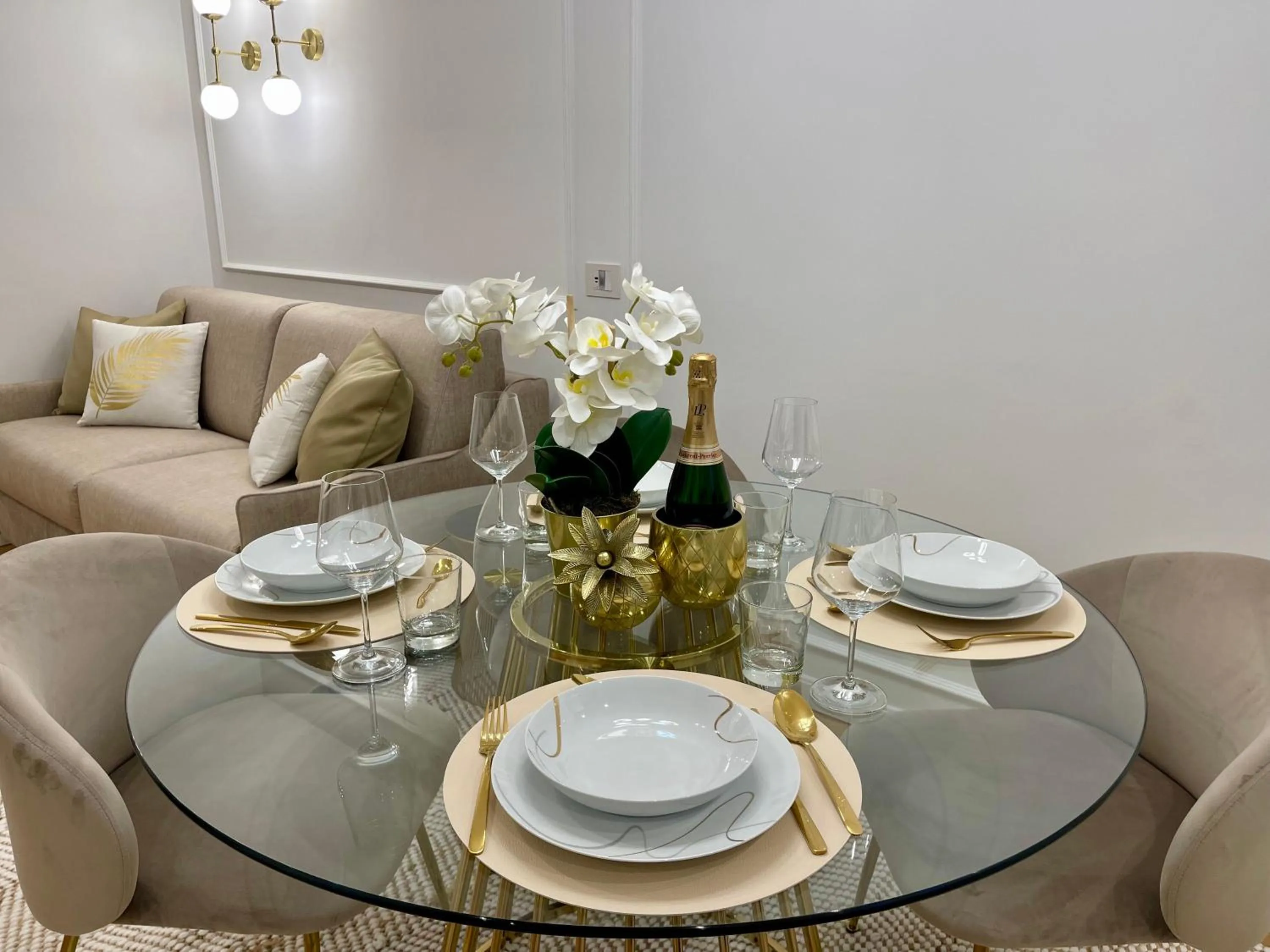 Living room in Bellagio Luxury Suites Apartments