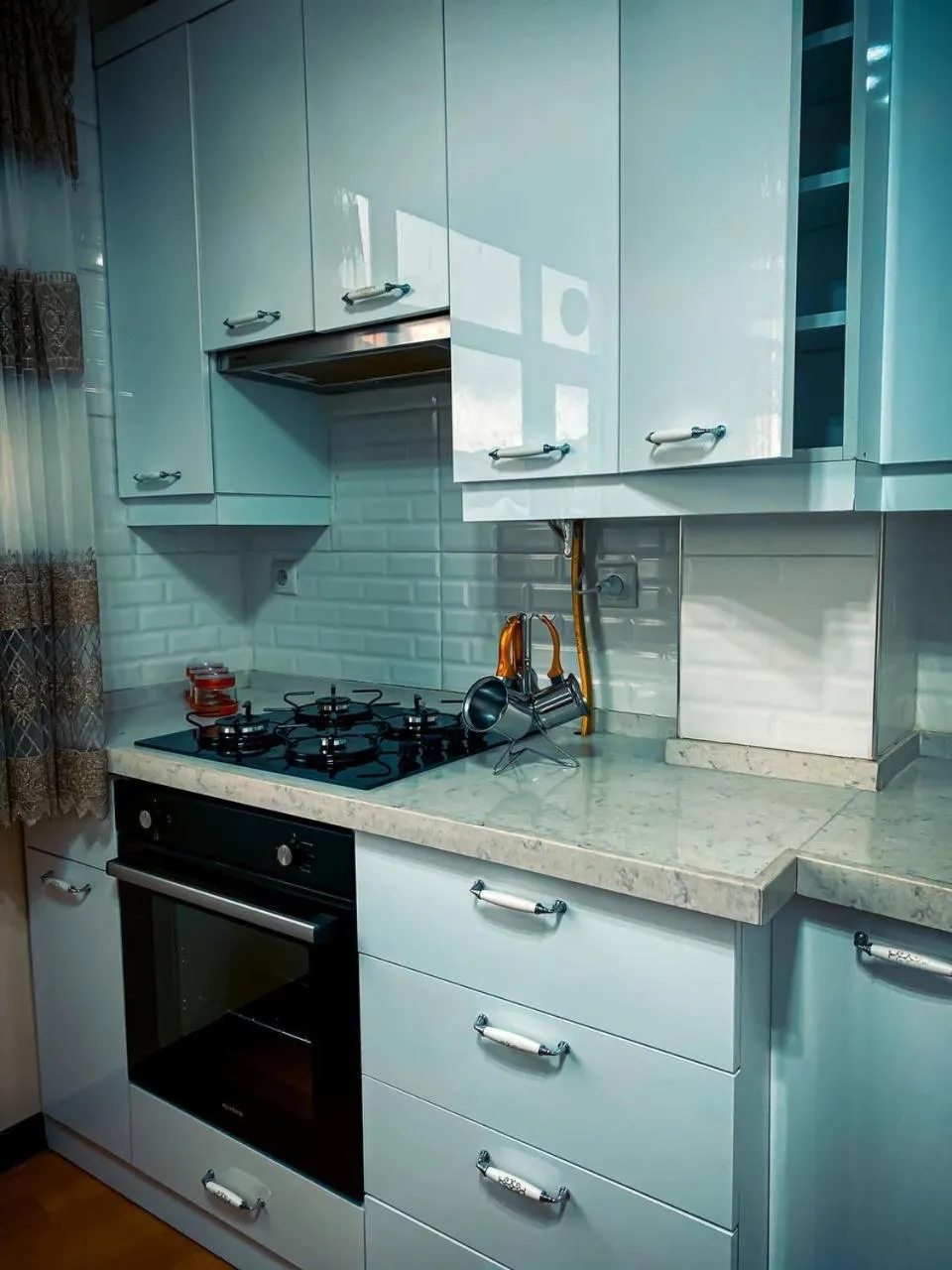 Kitchen or kitchenette in Eyüpsultan ABS Suites