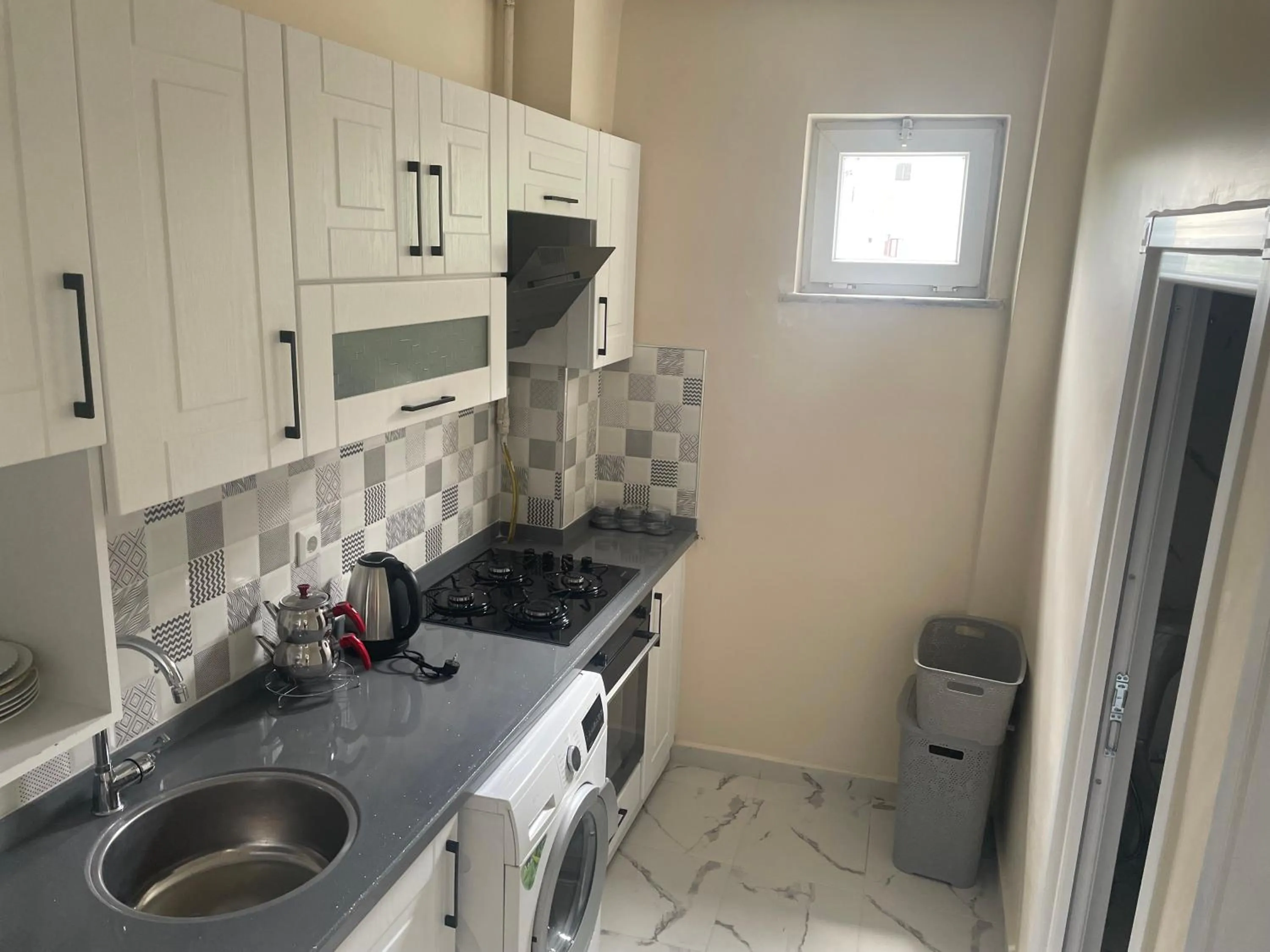Kitchen or kitchenette in Eyüpsultan ABS Suites