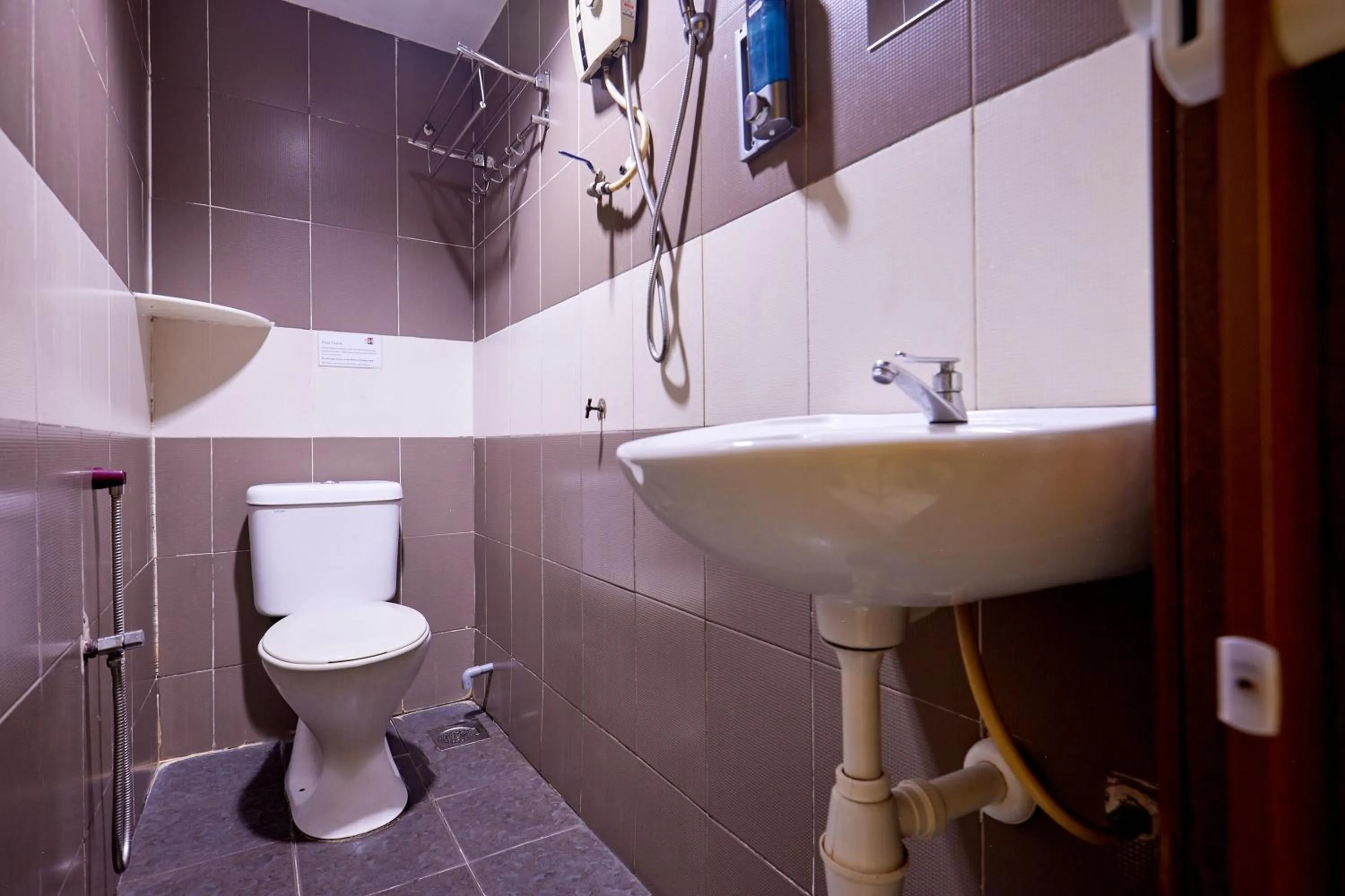 Bathroom in Hotel Inap Sri Gombak