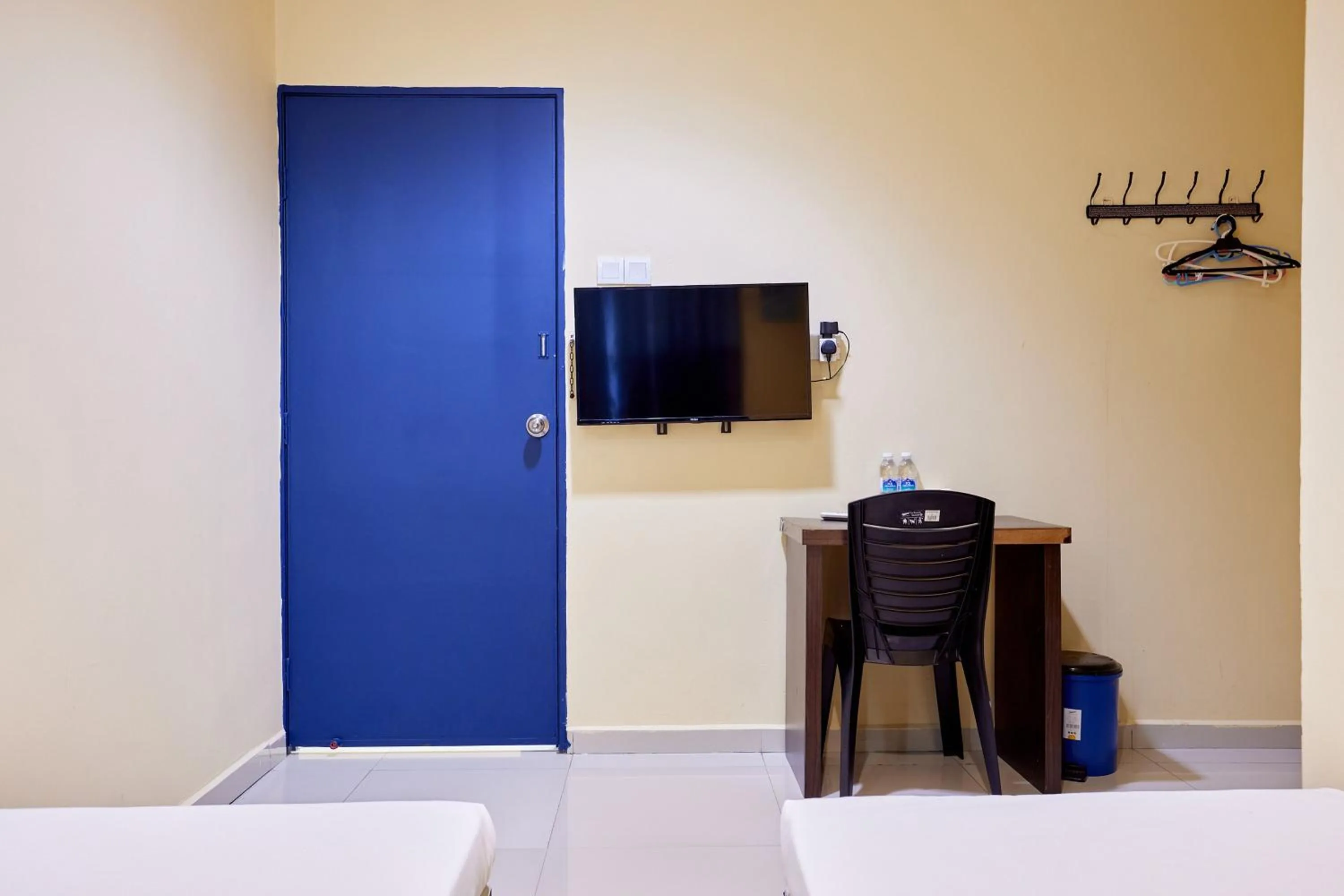 Bedroom, Bed in Hotel Inap Sri Gombak