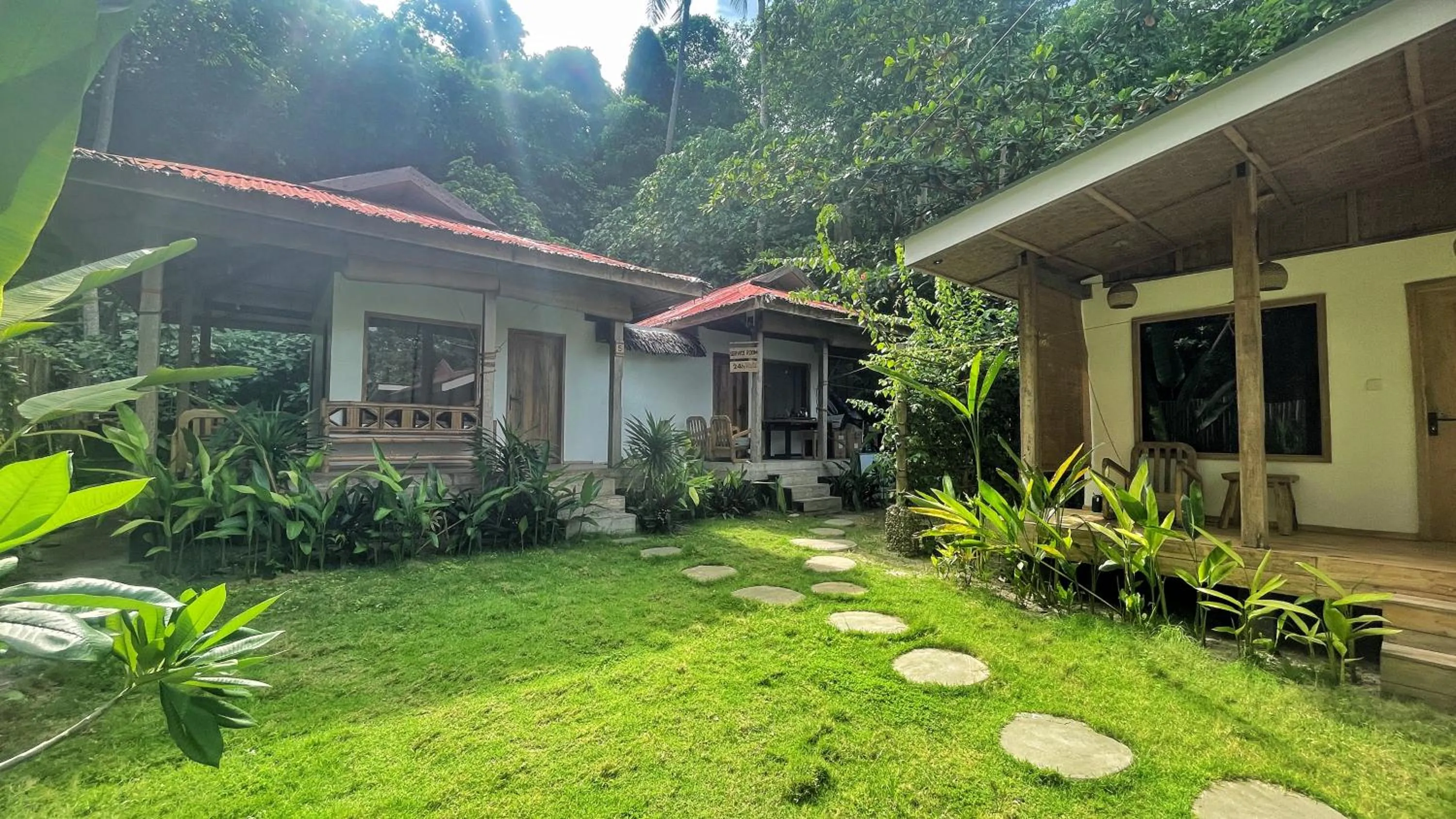AA Jungle Guesthouse Deluxe