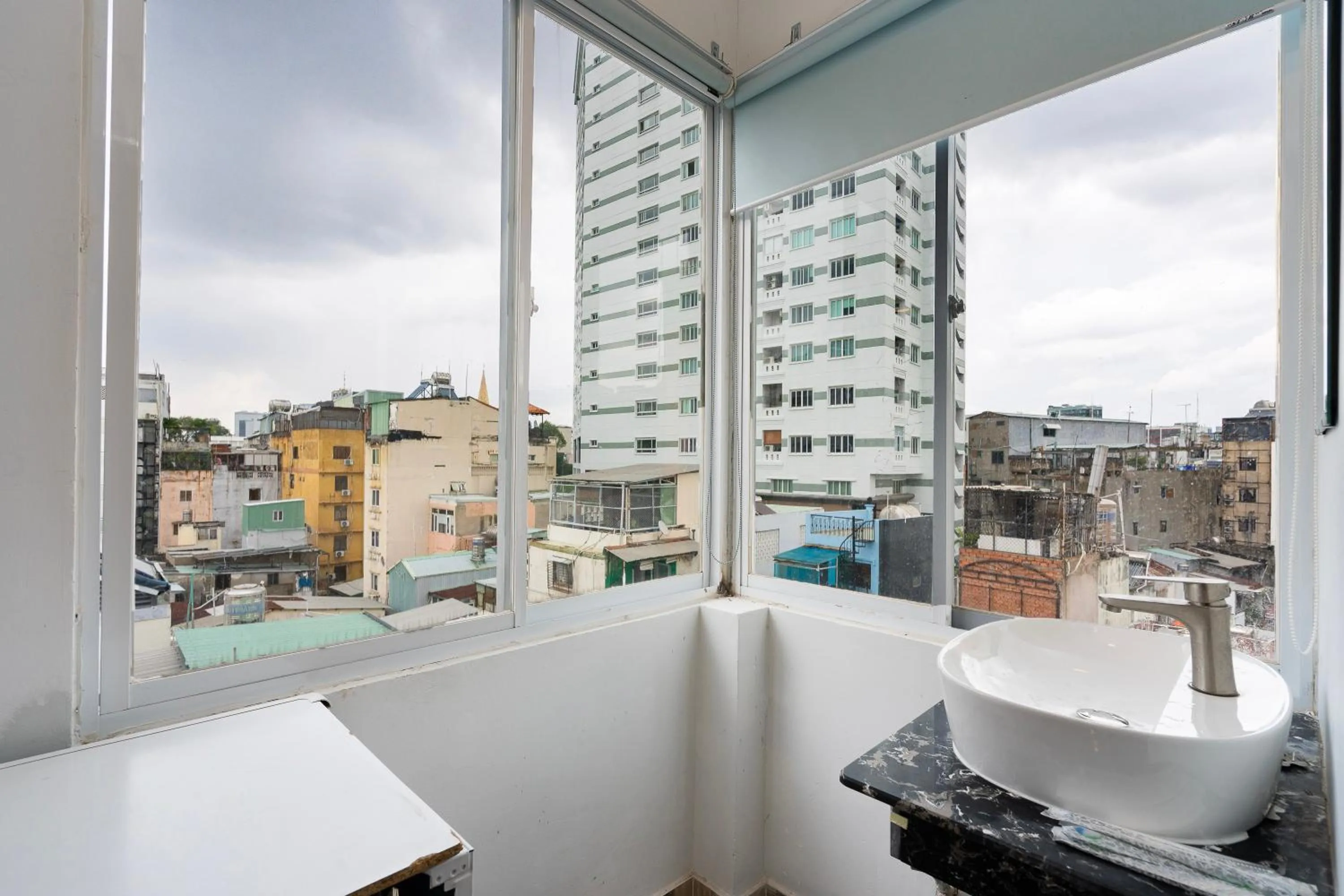 Ahu Hotel & Apartment