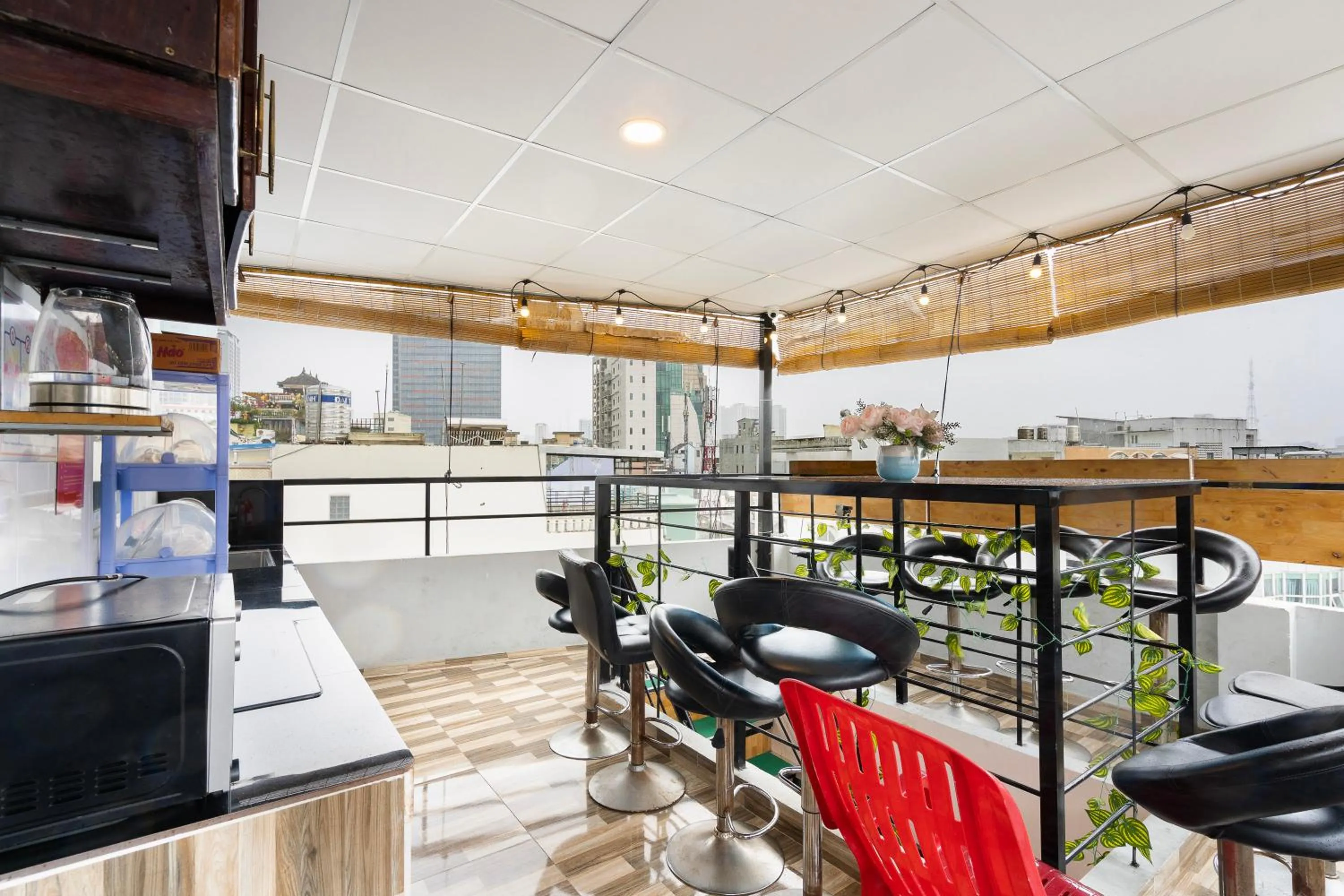 Ahu Hotel & Apartment