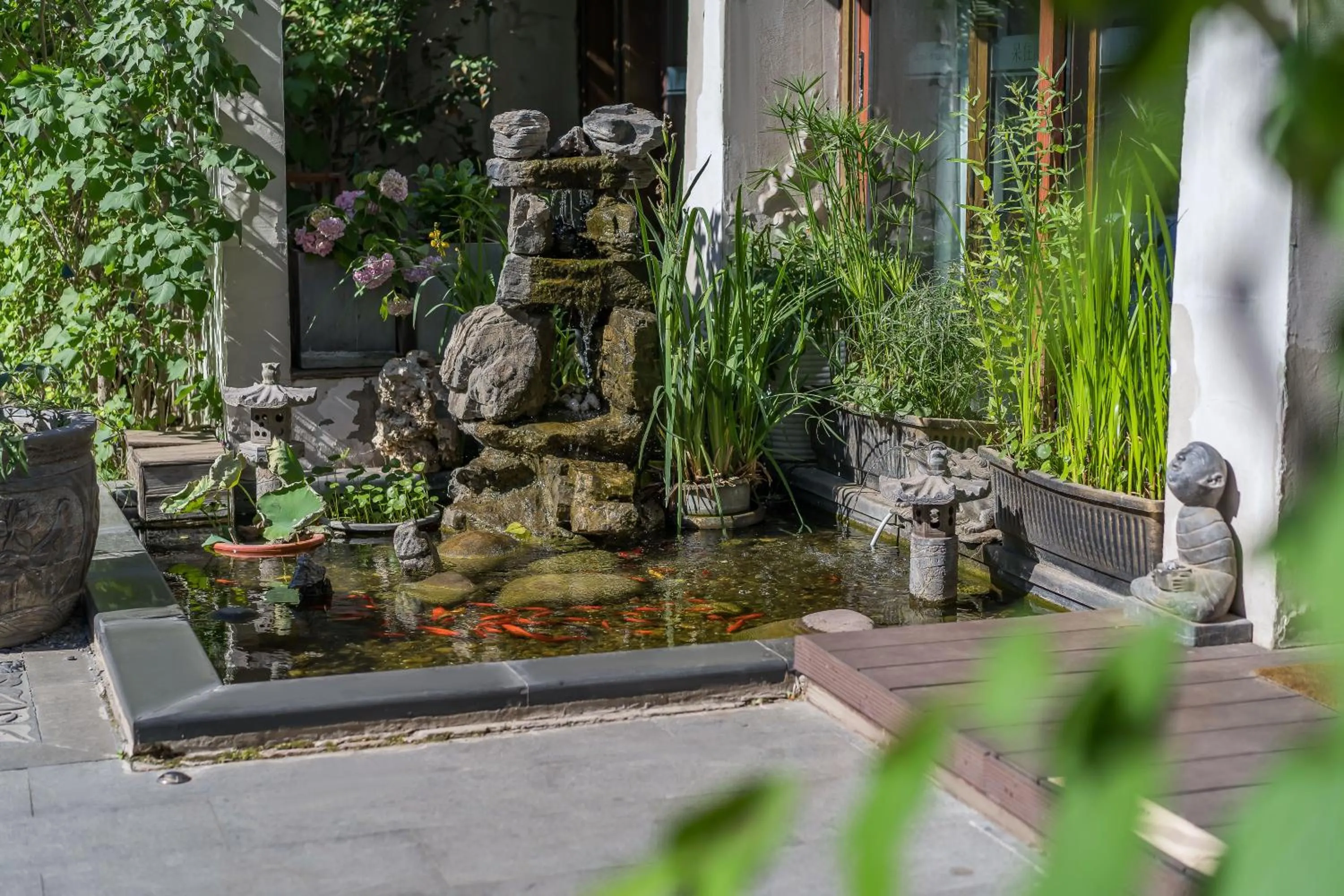 Garden in Dasein Youlan Hotel-Near the Forbidden City, Tiananmen Square, Guijie Street, Beihai Park, Jingshan Park, and Yonghe Temple