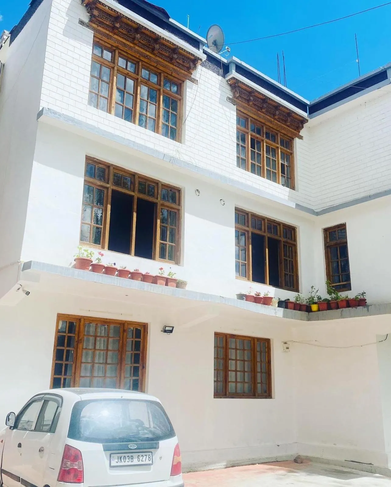 Property building in SIT Hotel Ladakh Horizon Leh
