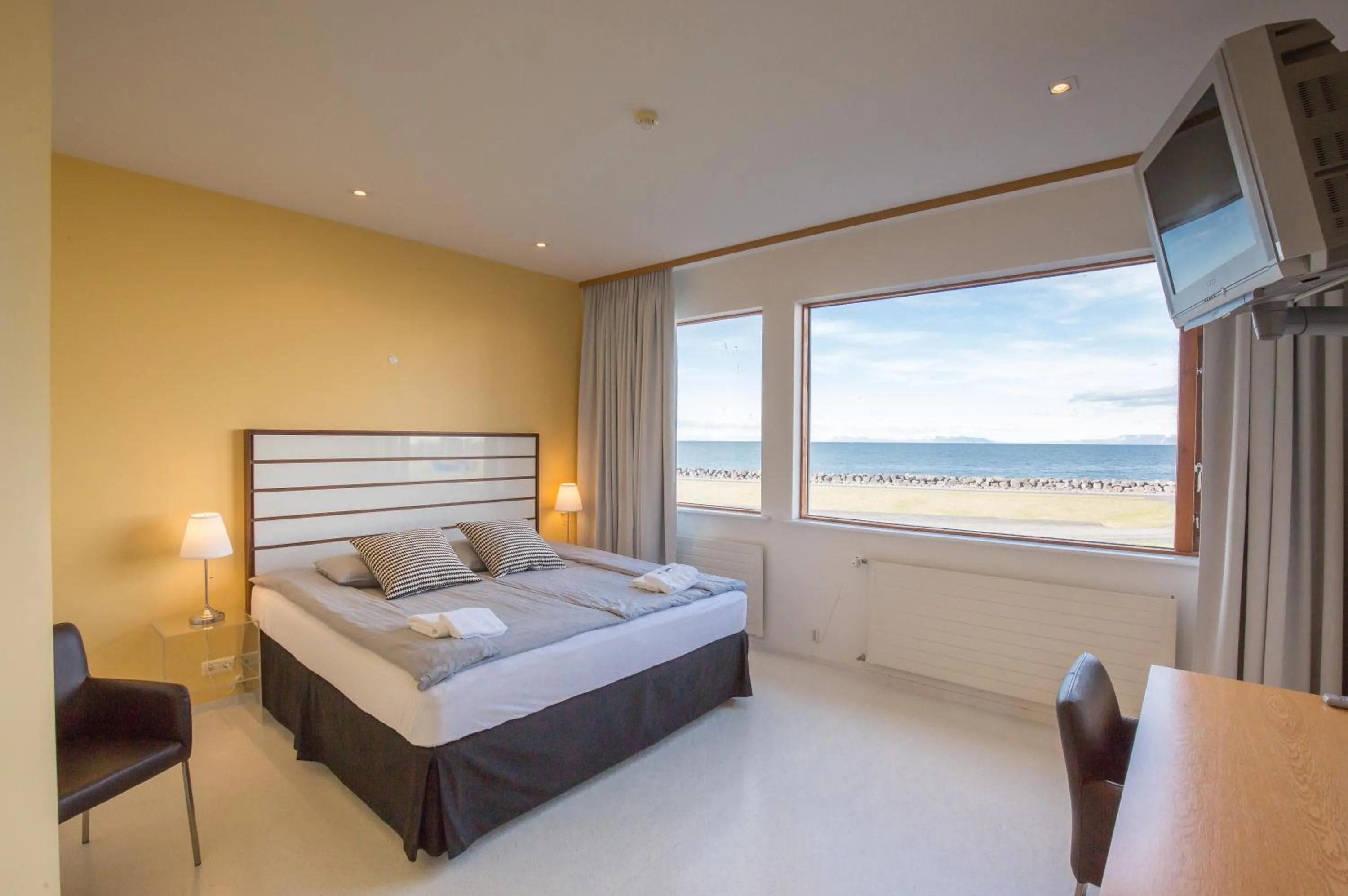 Bedroom, Bed in Hotel Keilir by Reykjavik Keflavik Airport