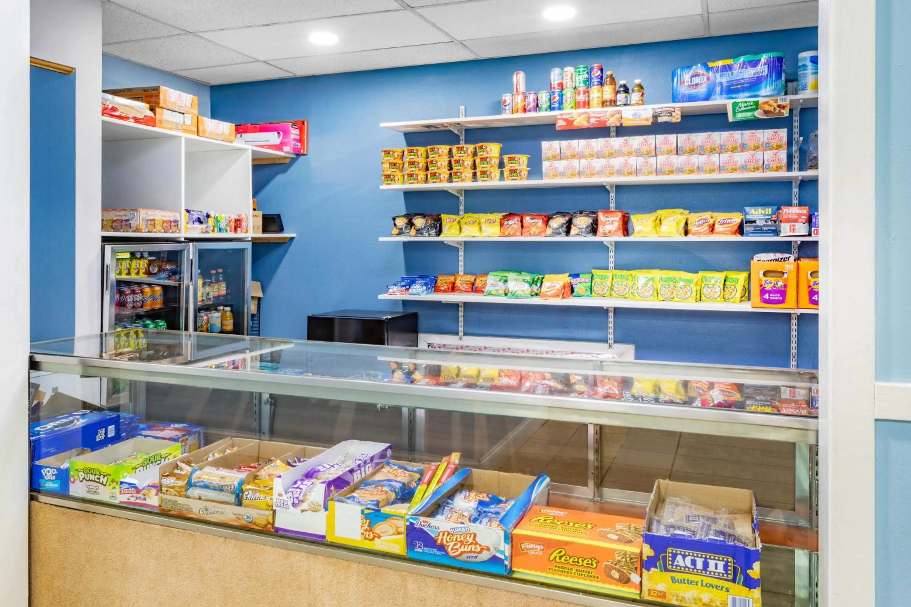 Restaurant/places to eat in Travelodge by Wyndham Livonia Canton Novi Detroit Area