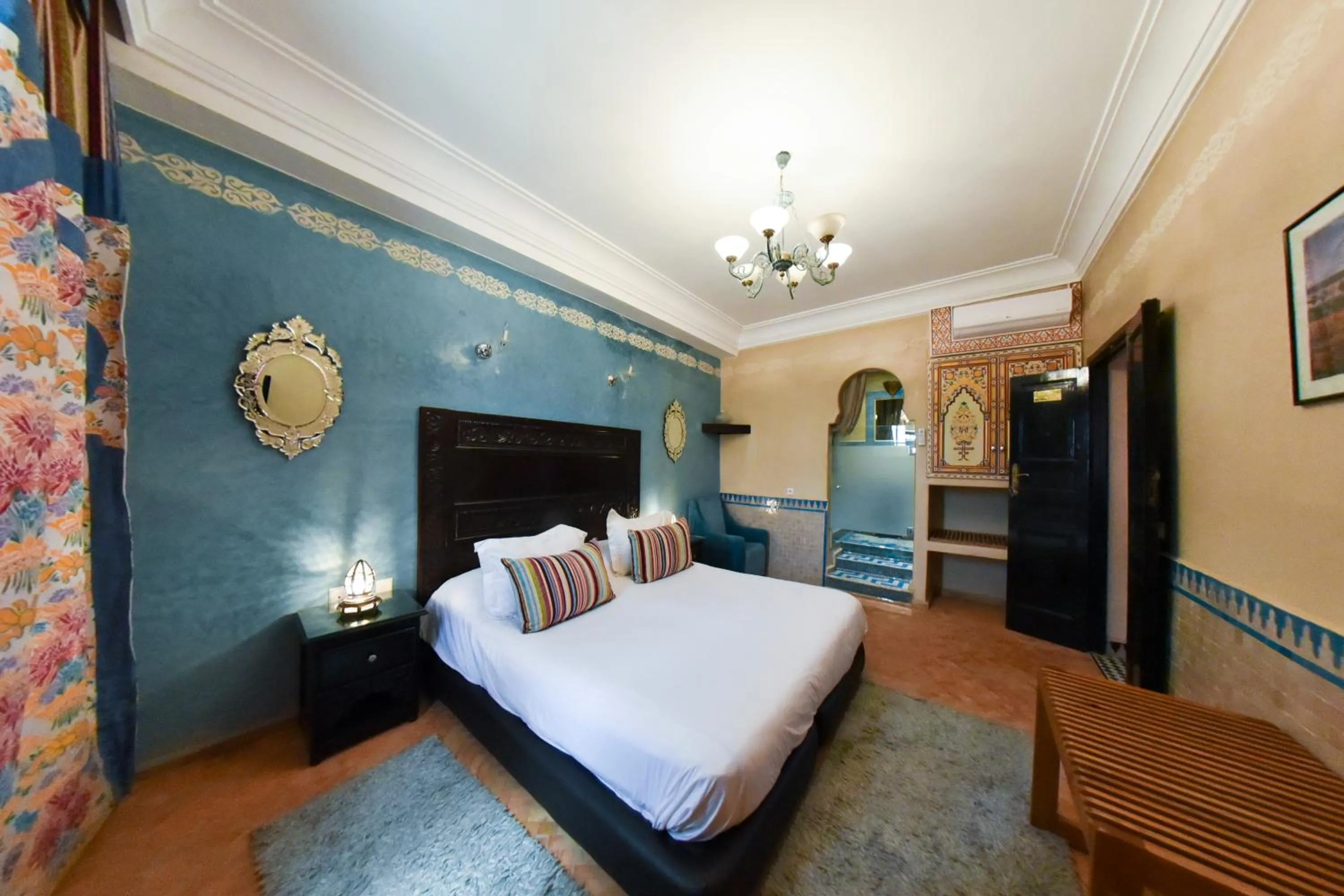 Photo of the whole room, Bed in Riad Yacout