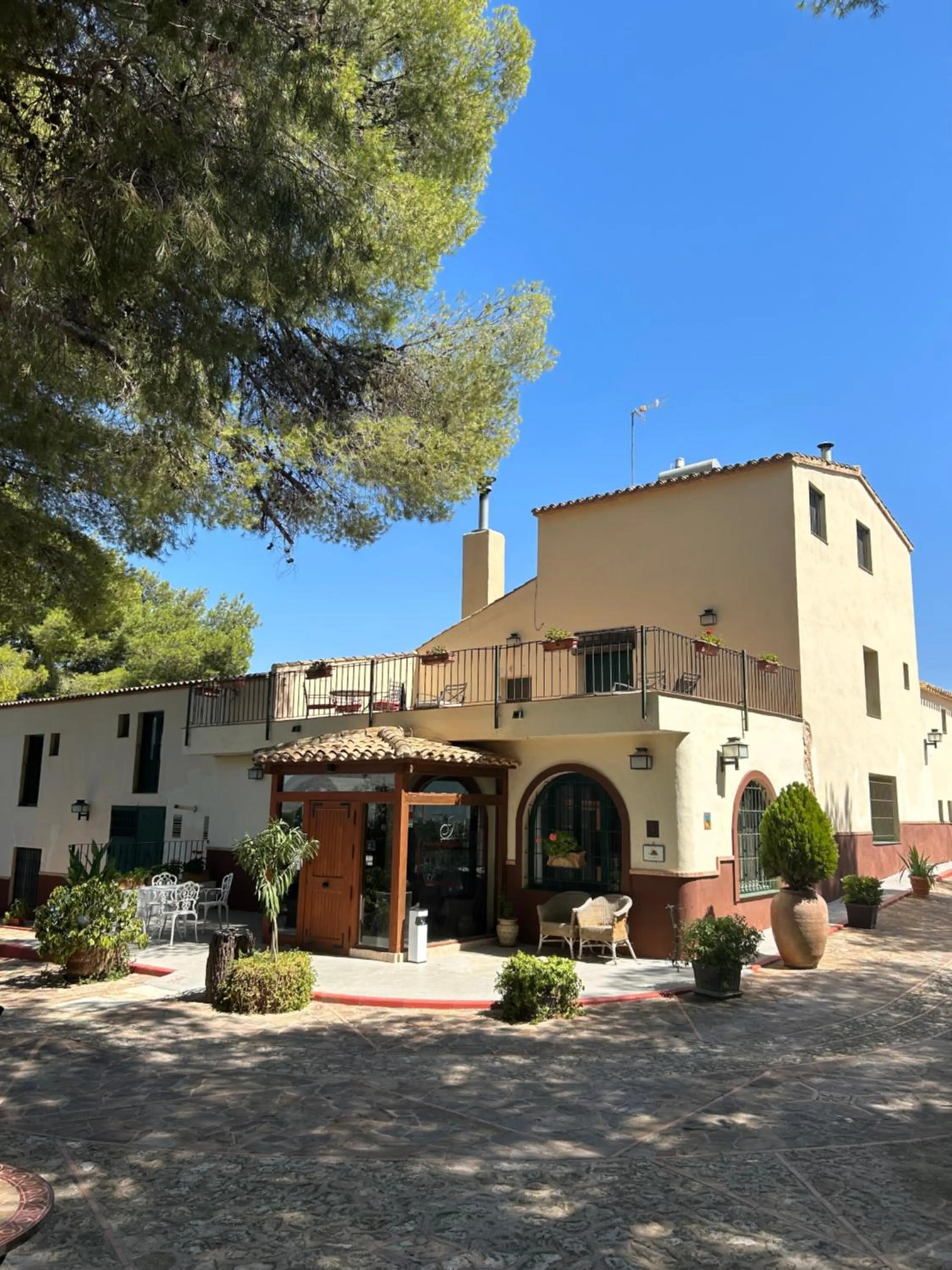 Hotel Rural Castillo de Biar Finca FANECAES