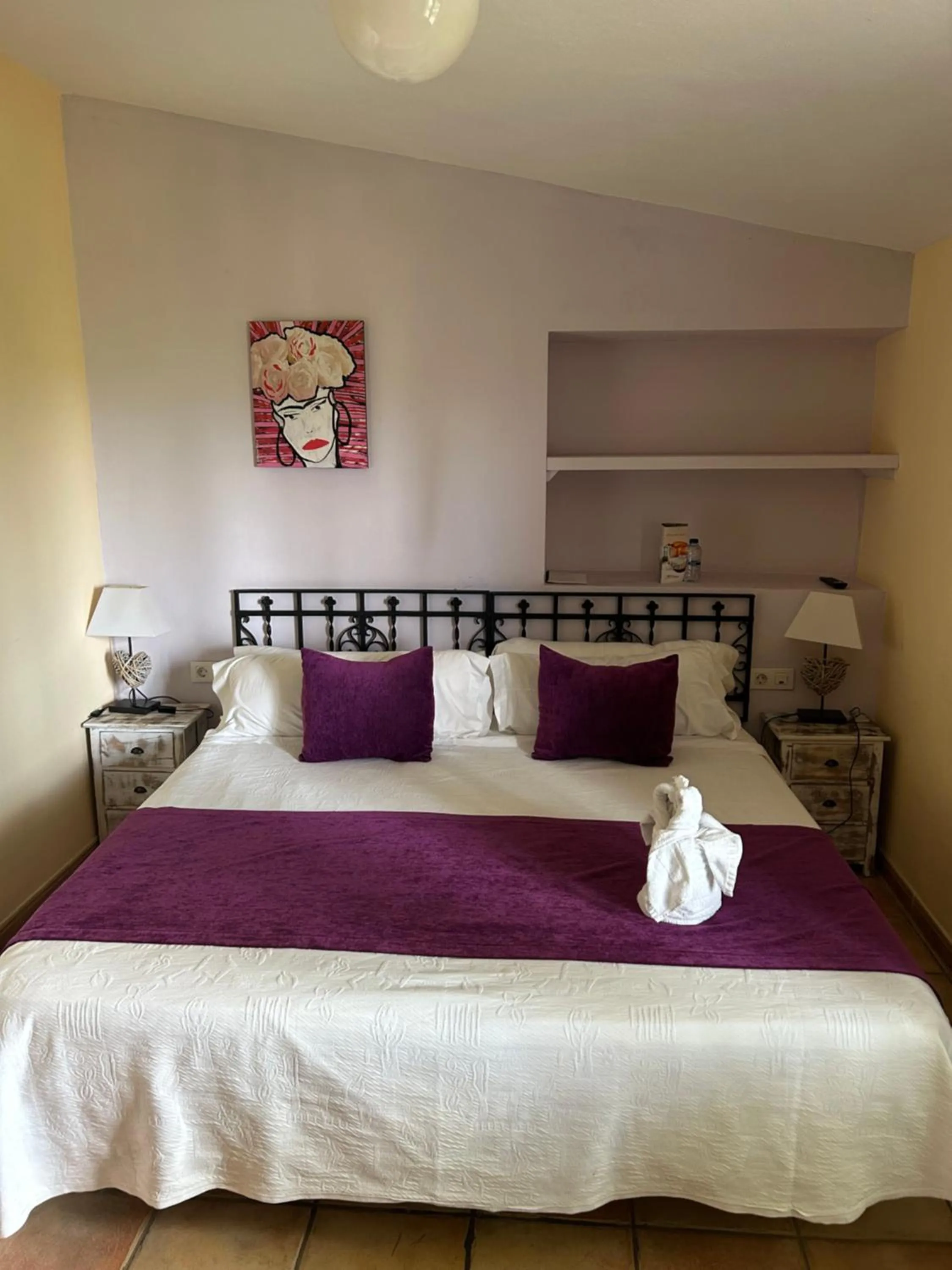 Bed in Hotel Rural Castillo de Biar Finca FANECAES