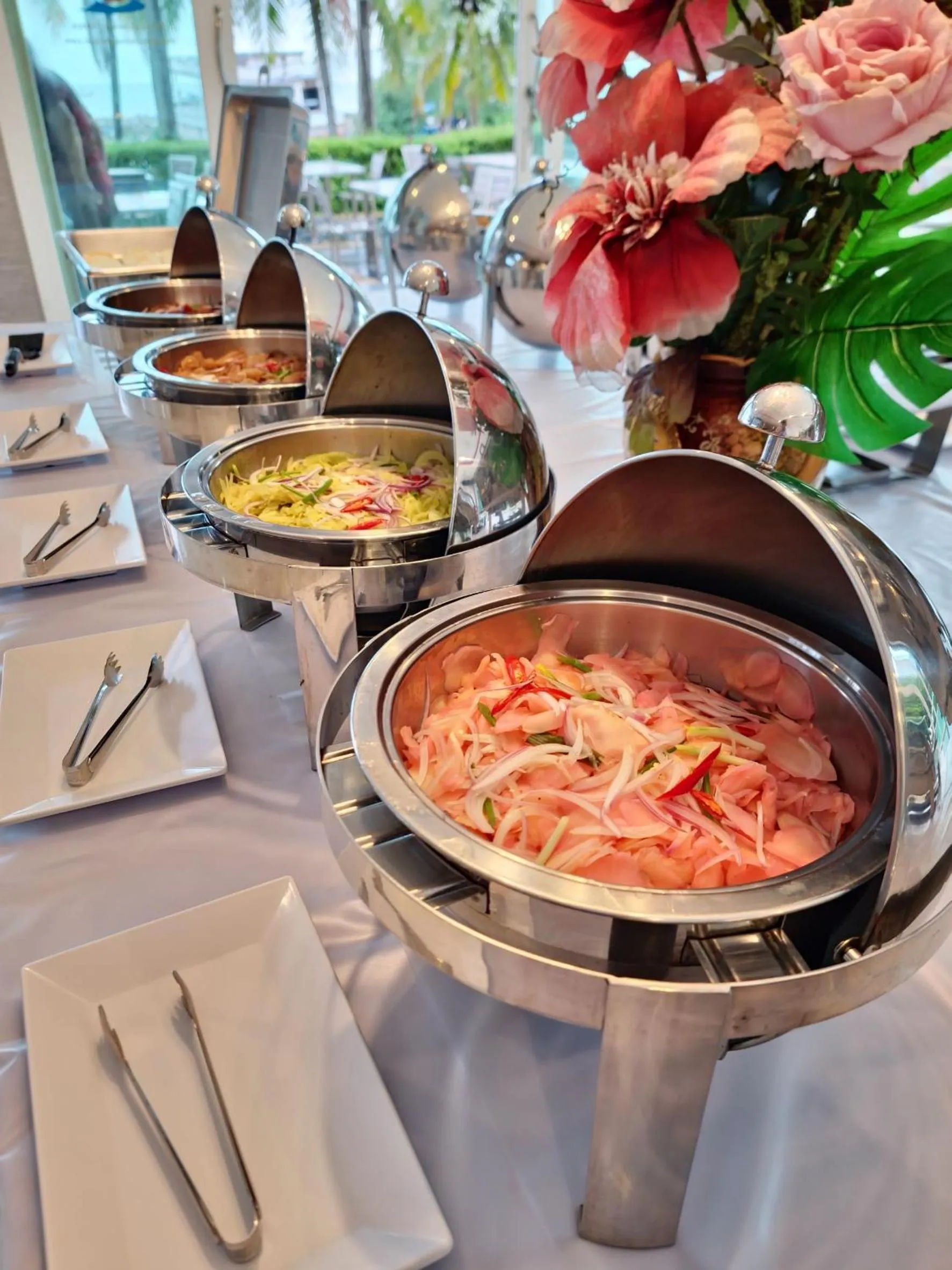 Restaurant/places to eat in The Sand Beach Pattaya