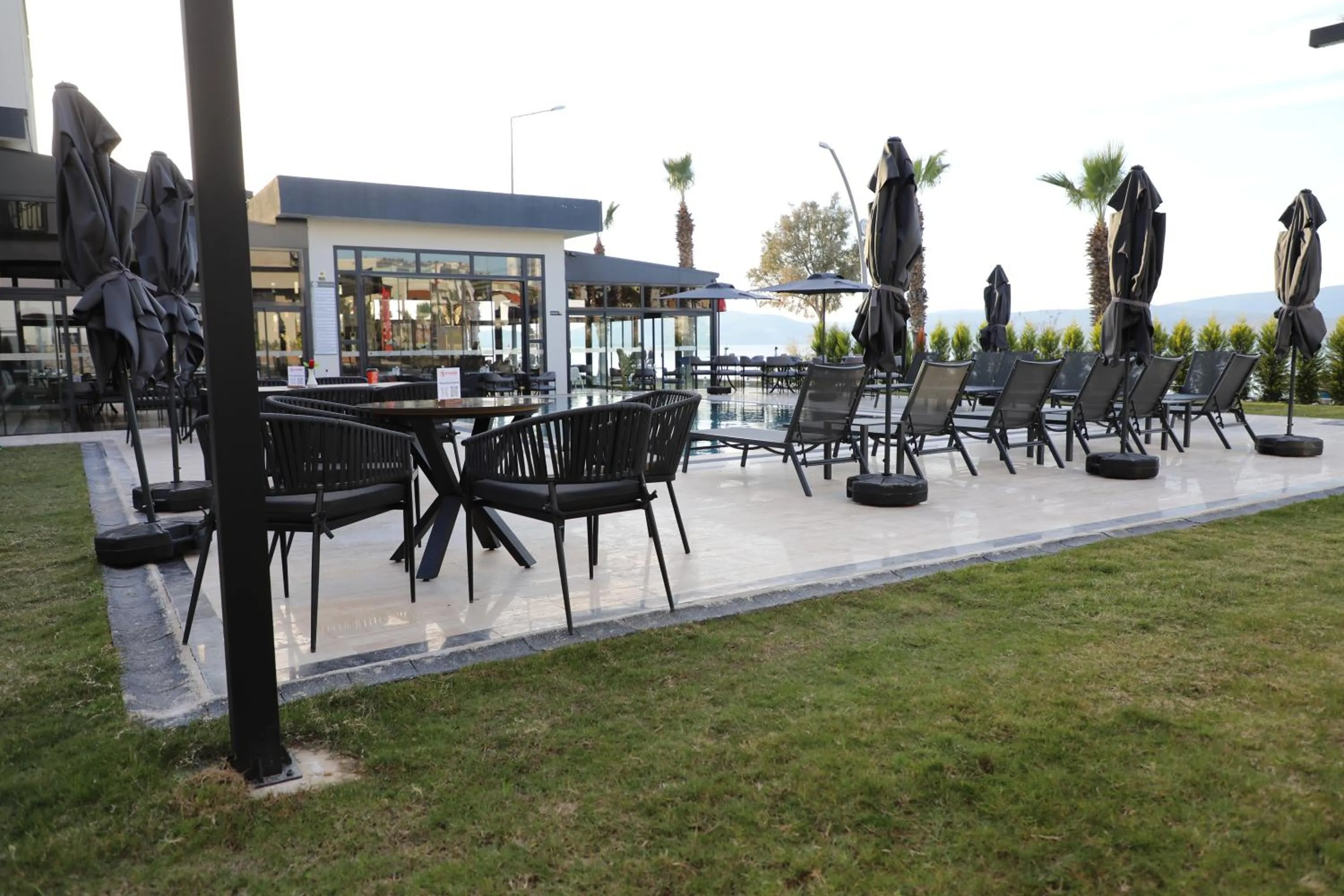 Garden view in ROSEIRA MAR-INN LUXURY