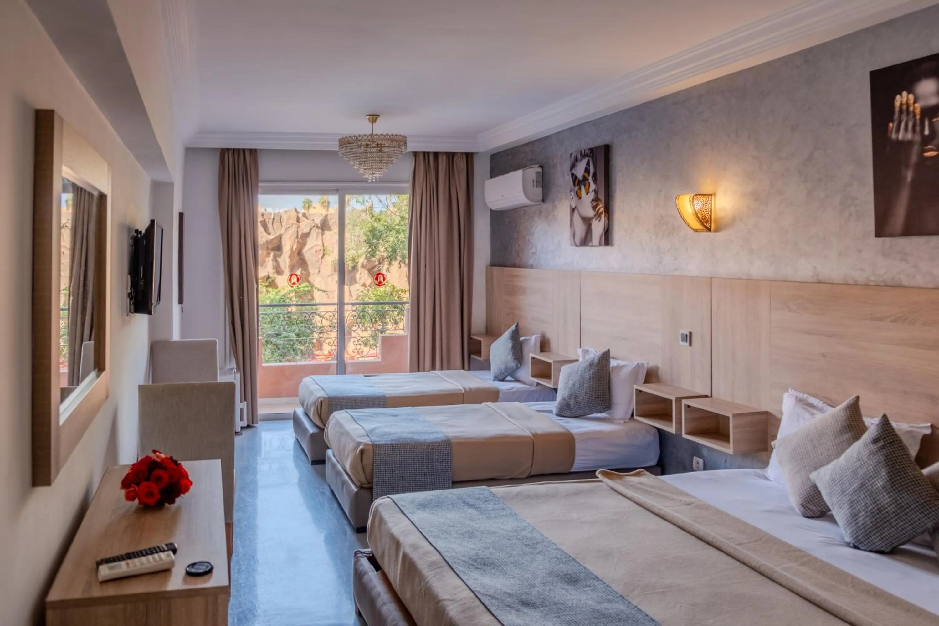 Bed in Imperial Holiday Hôtel & spa