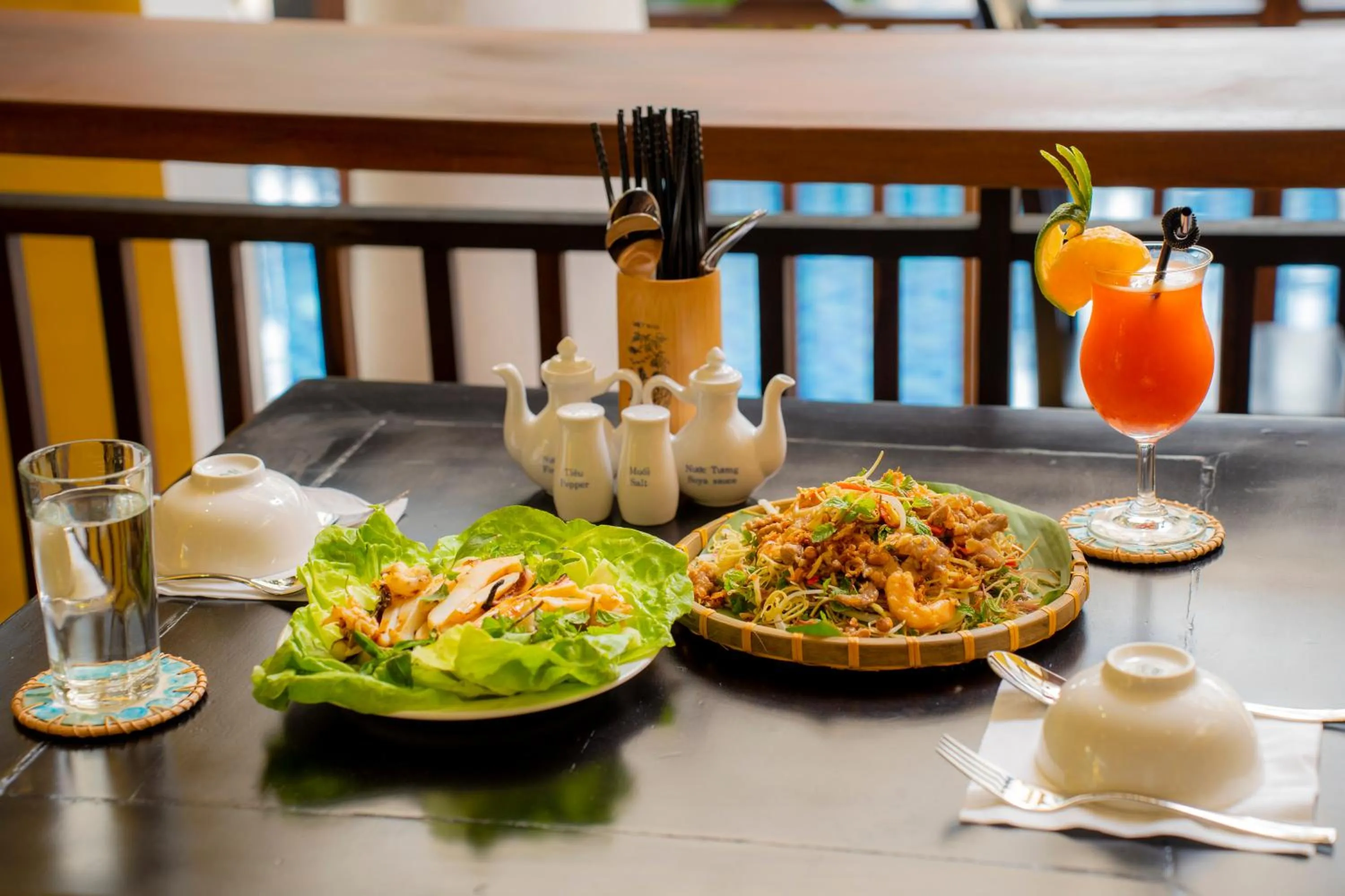 Restaurant/places to eat in Hoi An Heart hostel Villa - Bespoke