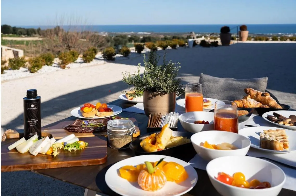 Restaurant/places to eat in Masseria Auraterrae