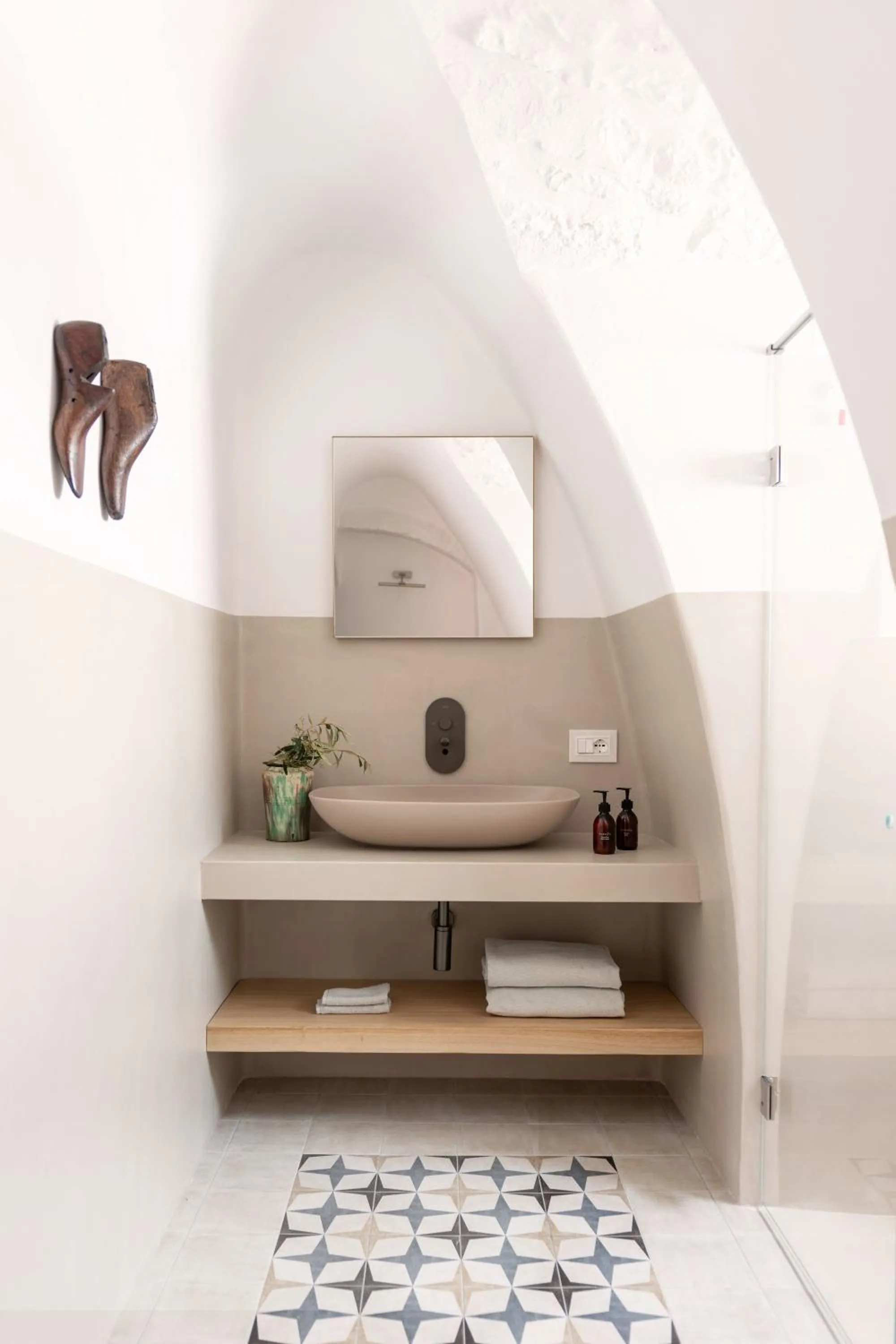 Bathroom in Masseria Auraterrae