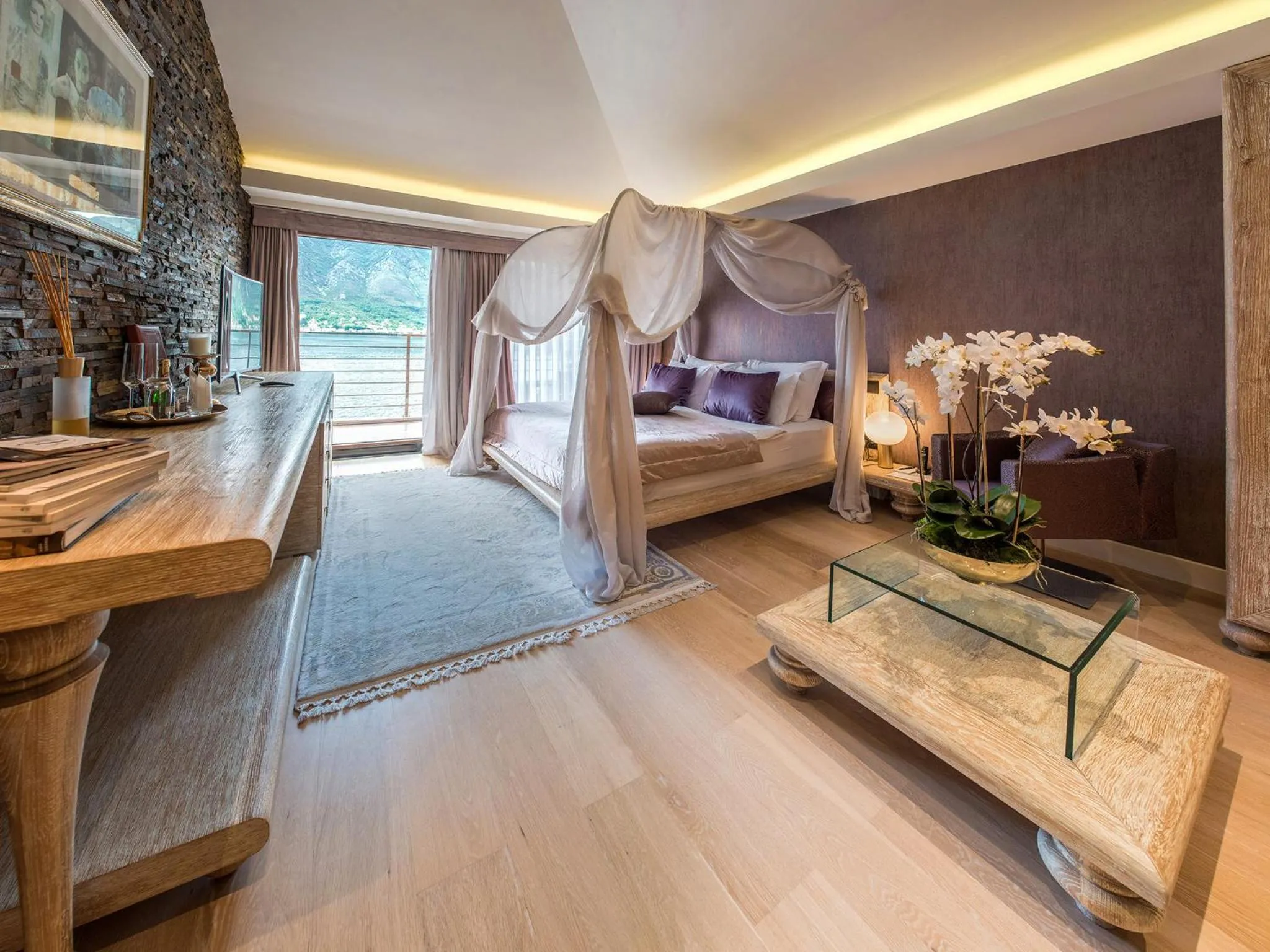 Bed in Hotel Forza Mare