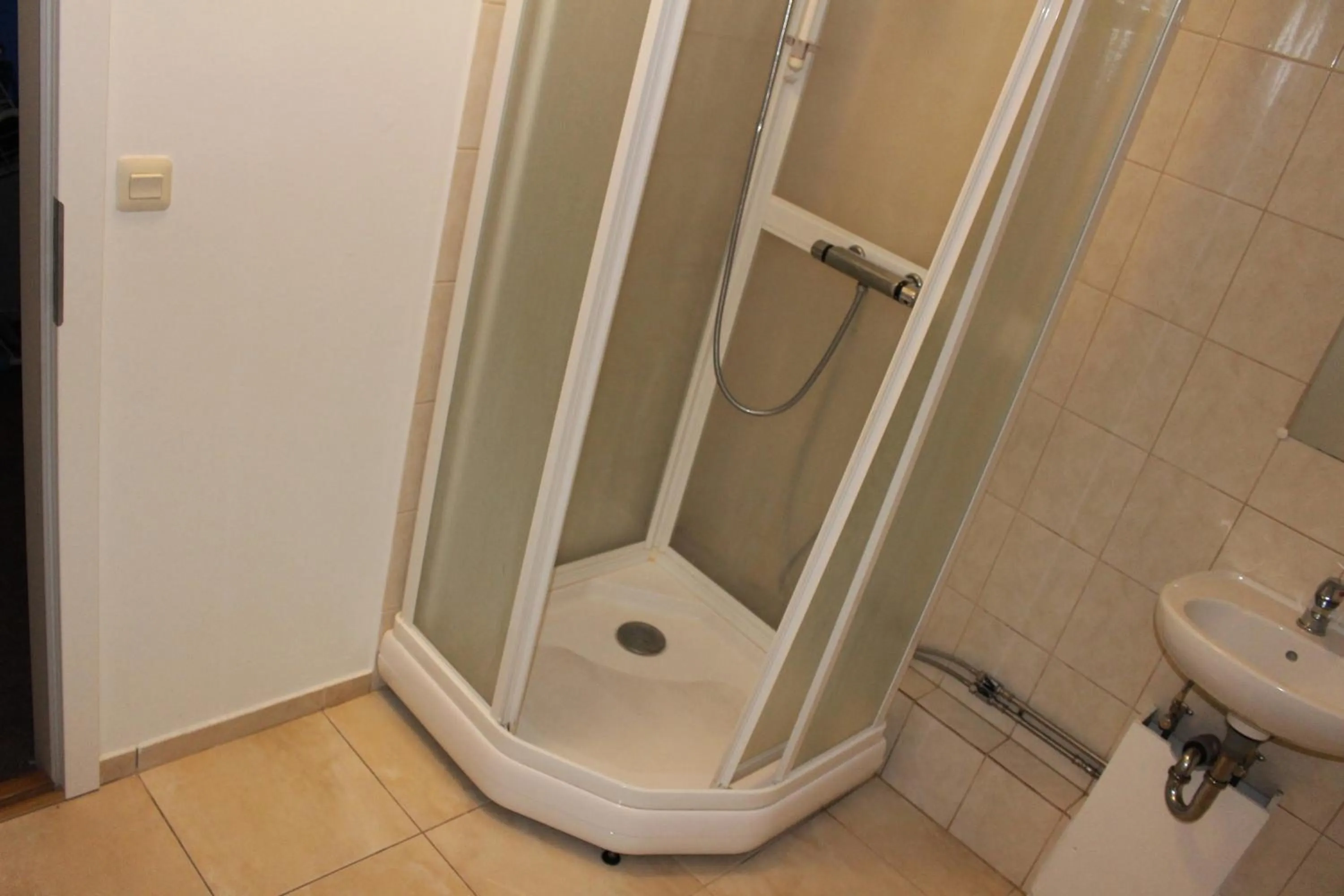 Bathroom in North Star Hotel Olafsvik