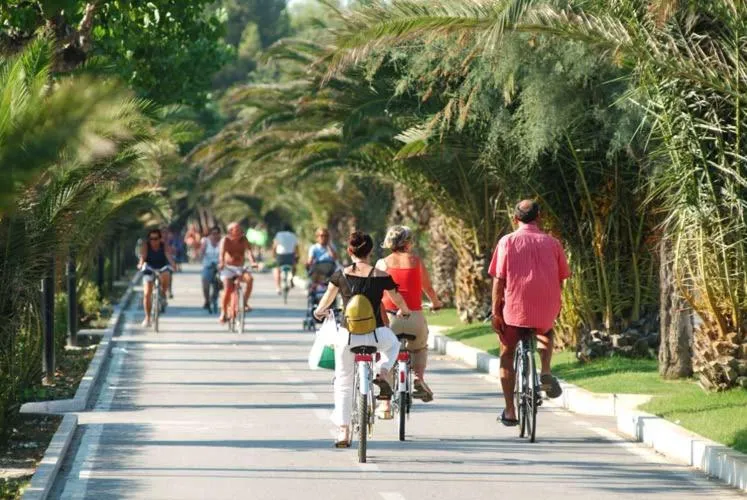 Ampio Quadrilocale 8 Pax vista mare