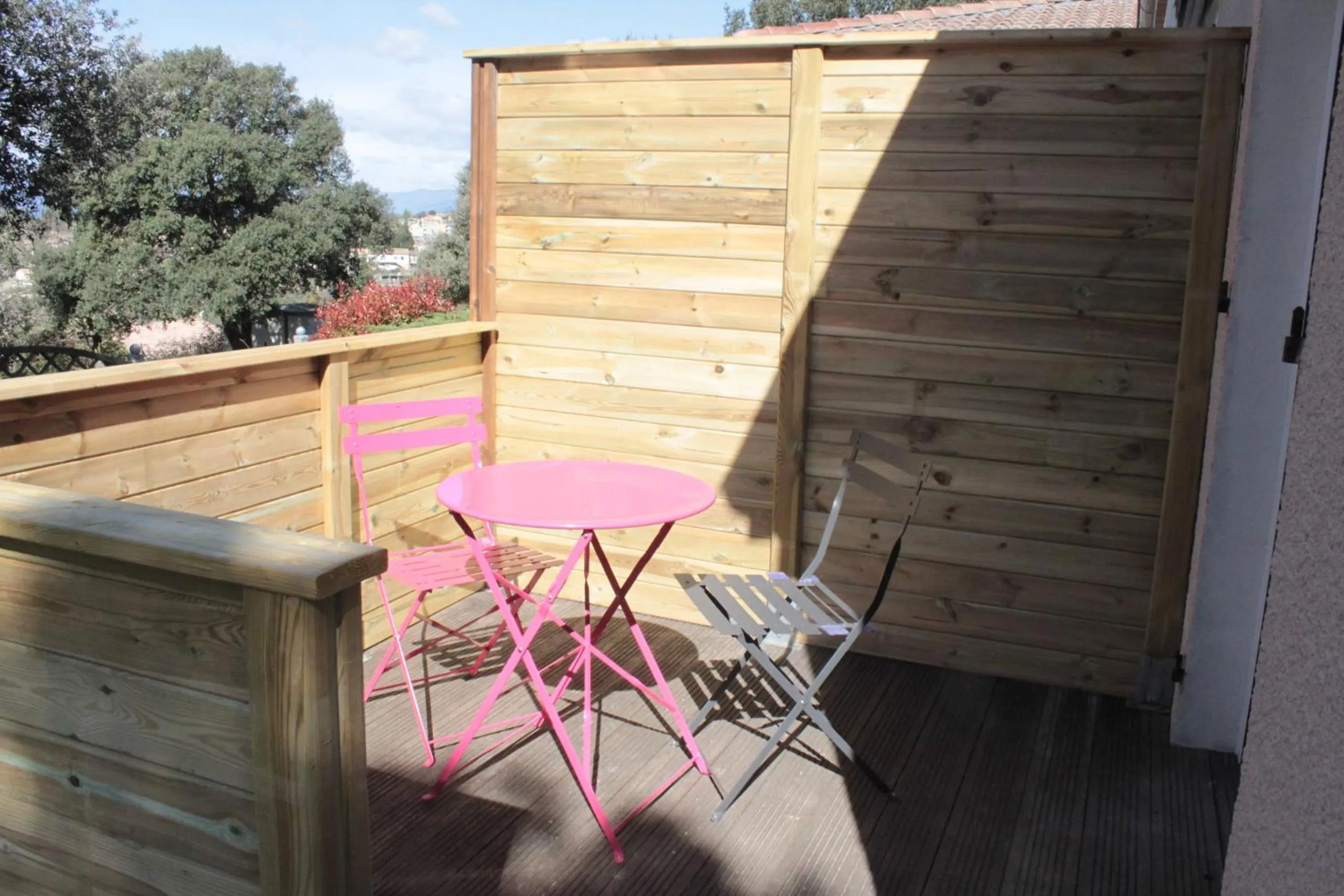 Patio, Balcony/Terrace in Chambre d'hôtes Des couleurs et des Mots