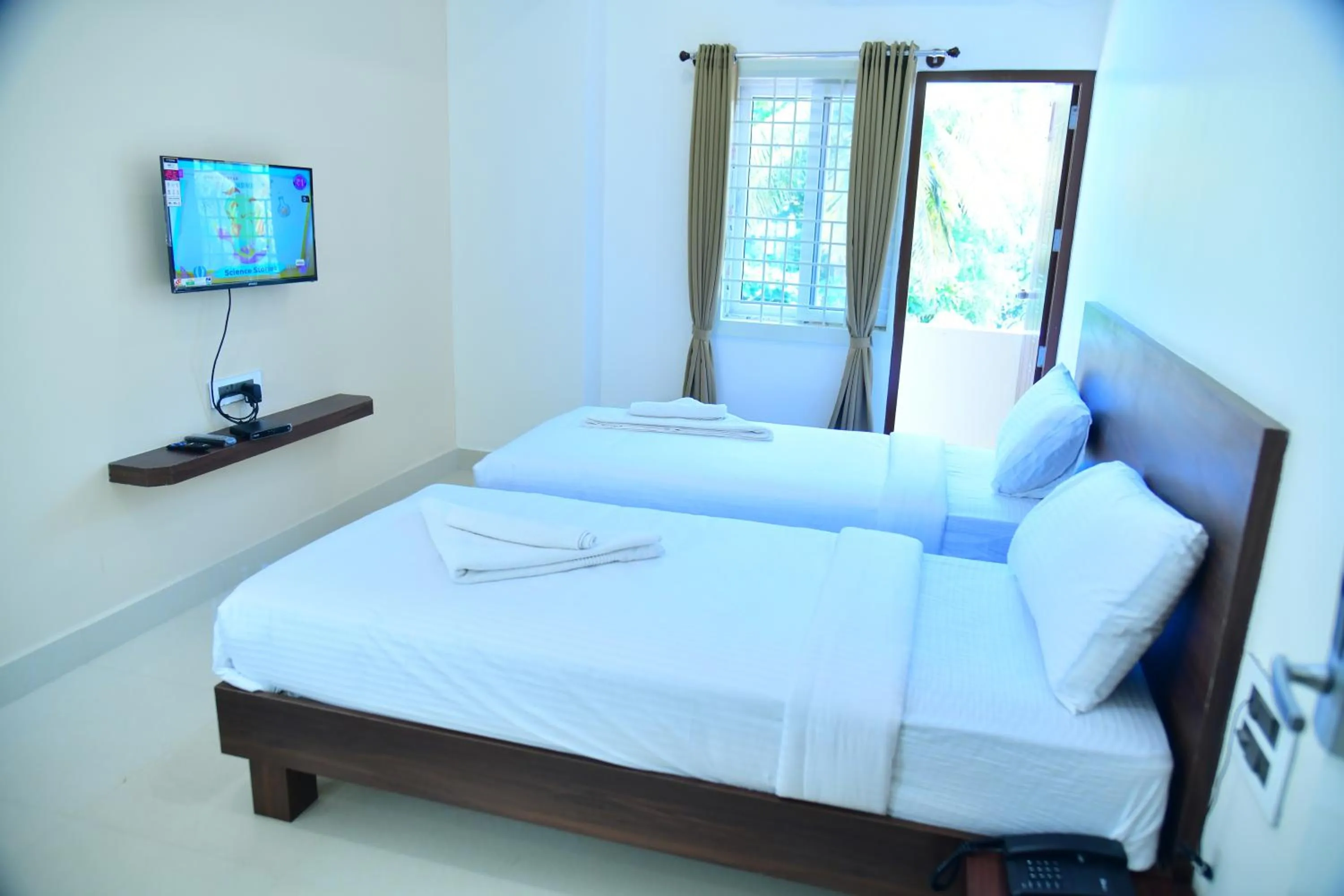 TV and multimedia, Bed in RK COMFORTS