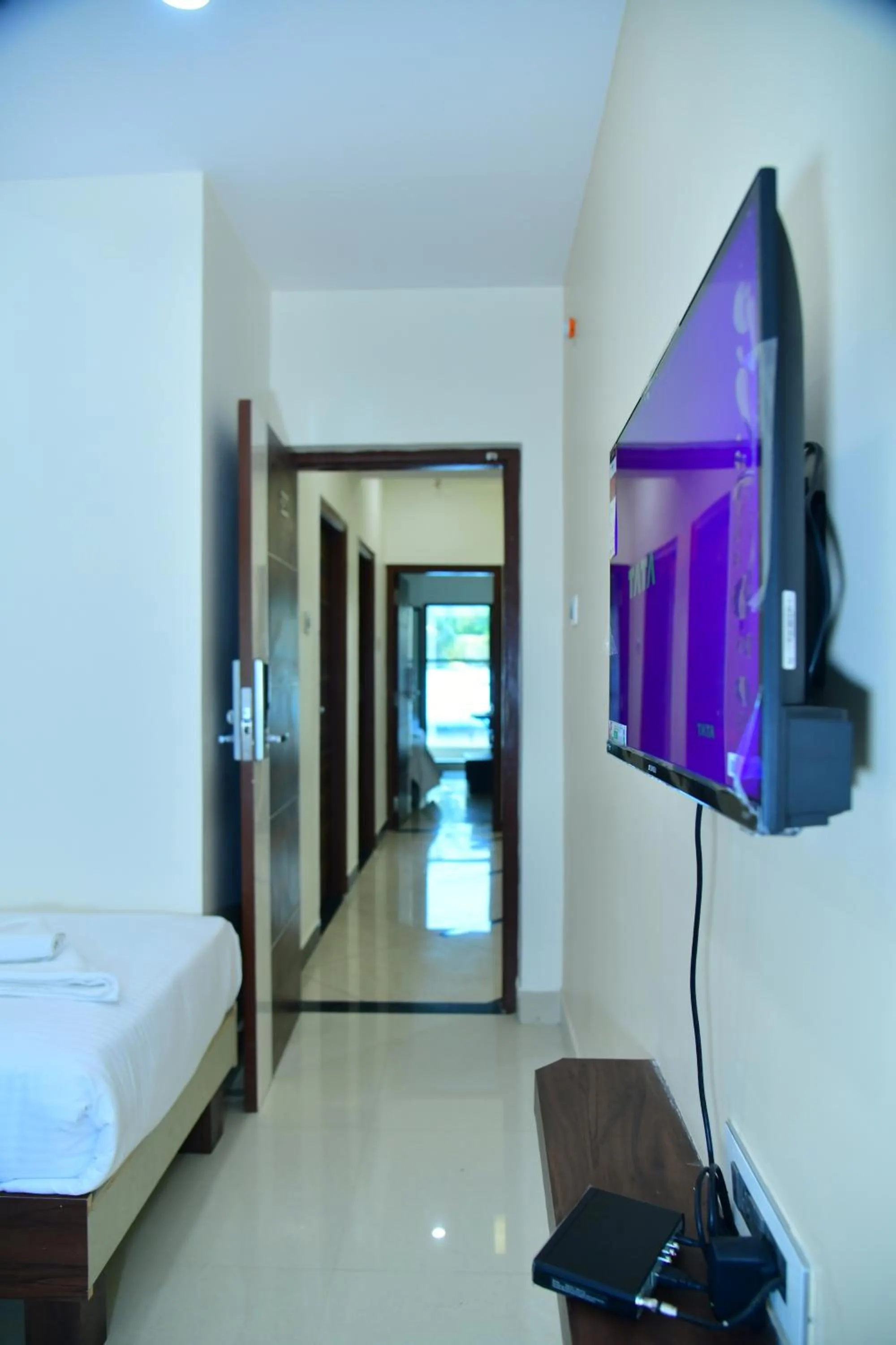 TV and multimedia, Bed in RK COMFORTS