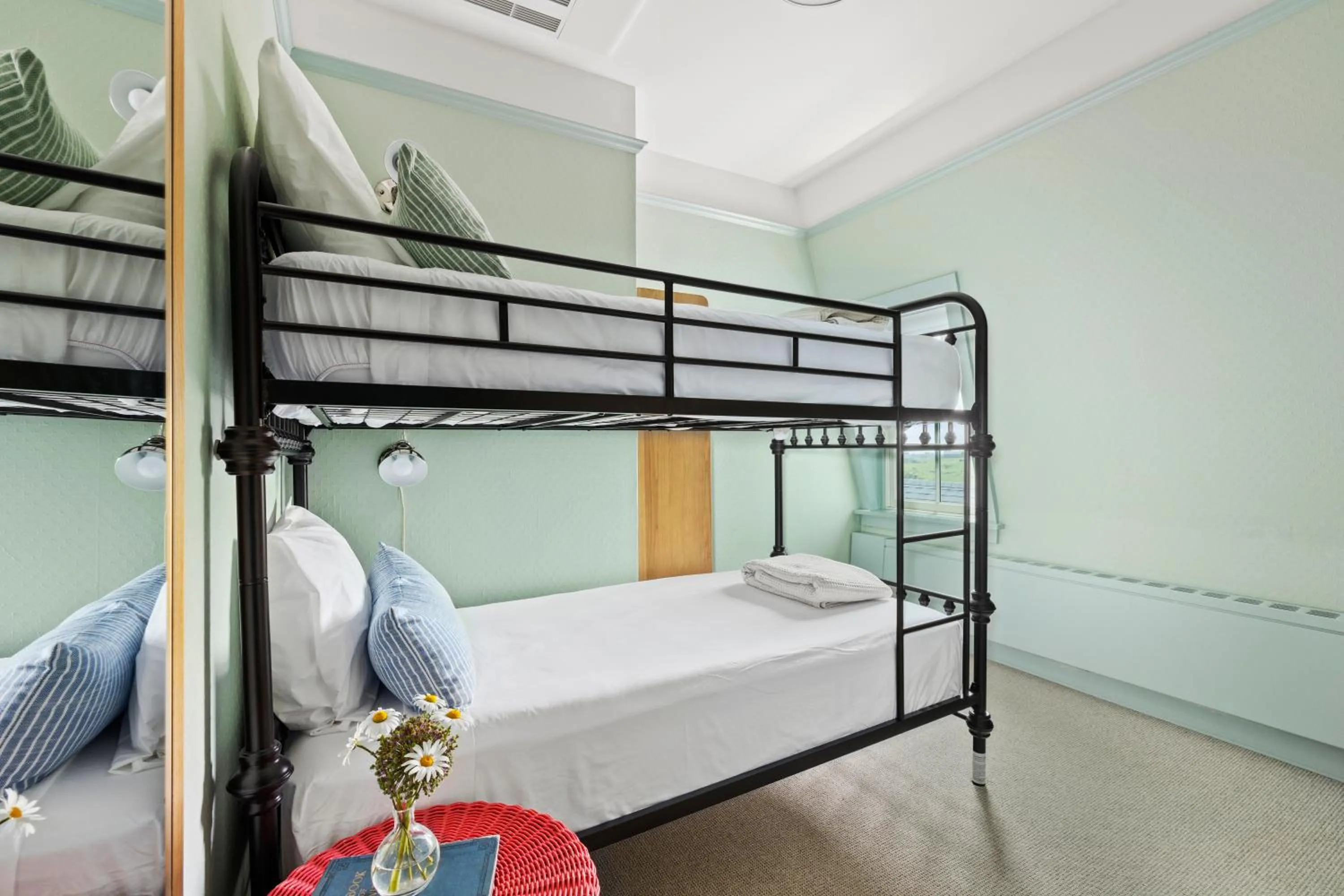 bunk bed, Bed in Atlantic Inn