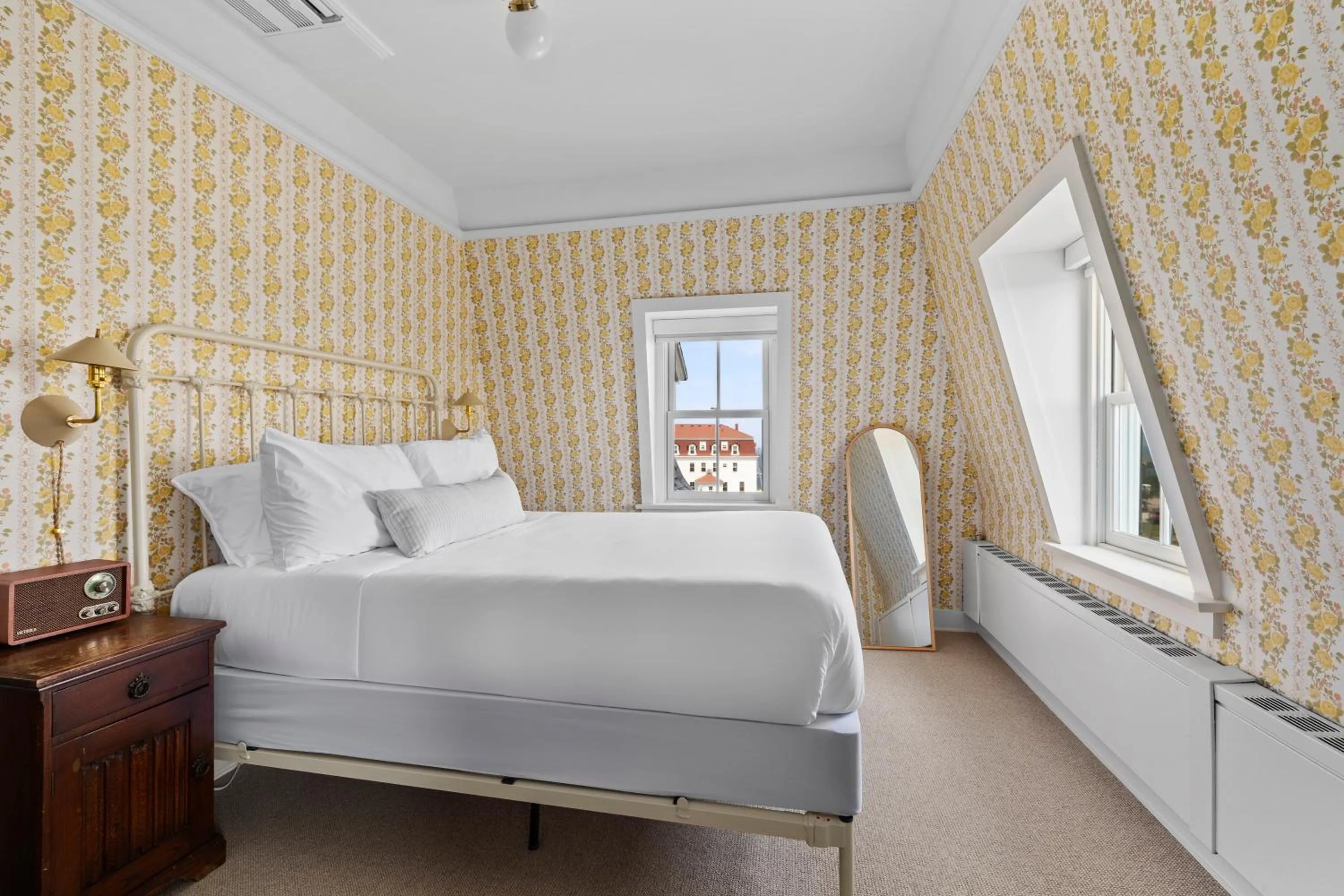 Bed in Atlantic Inn