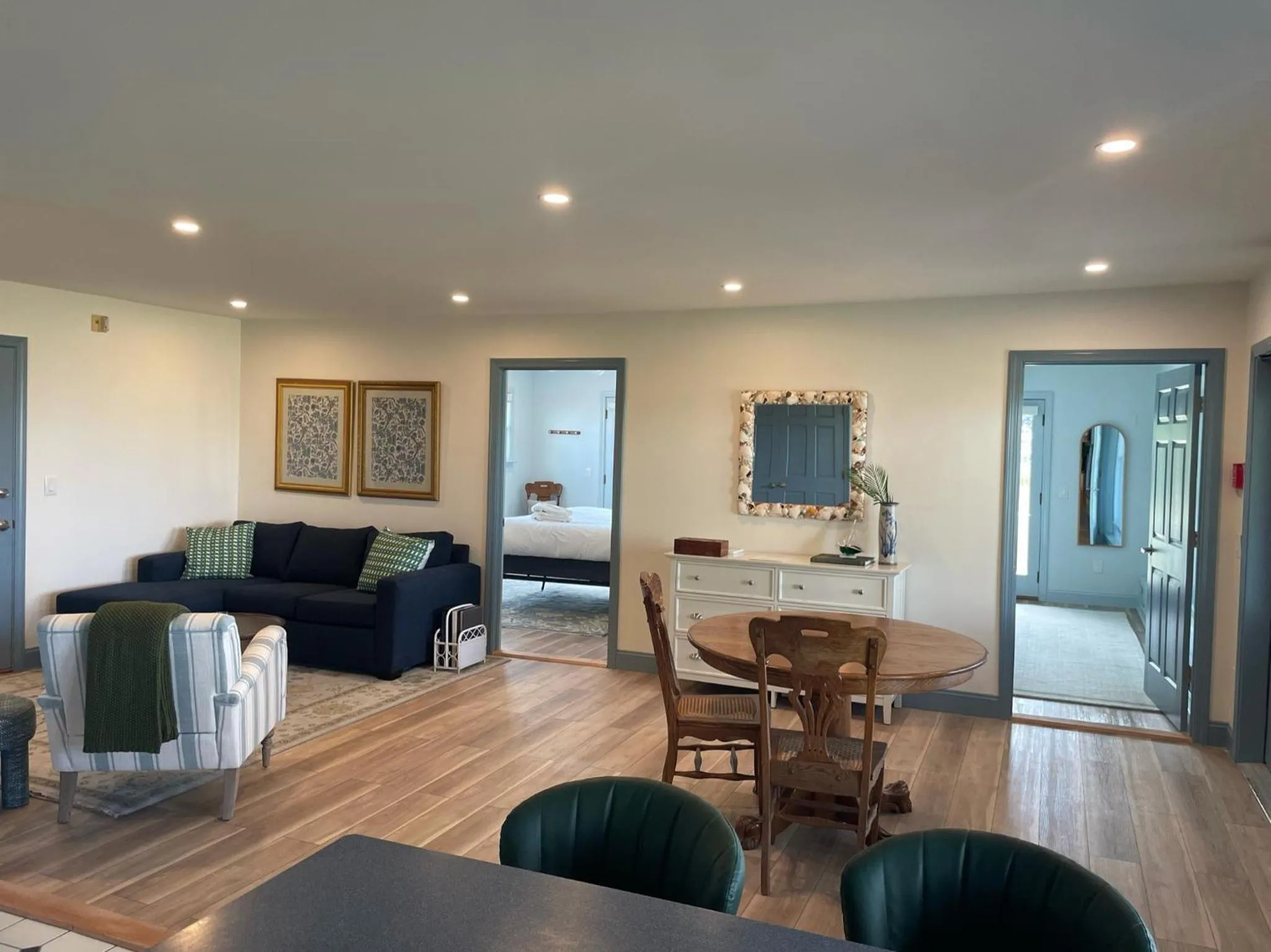 Living room in Atlantic Inn