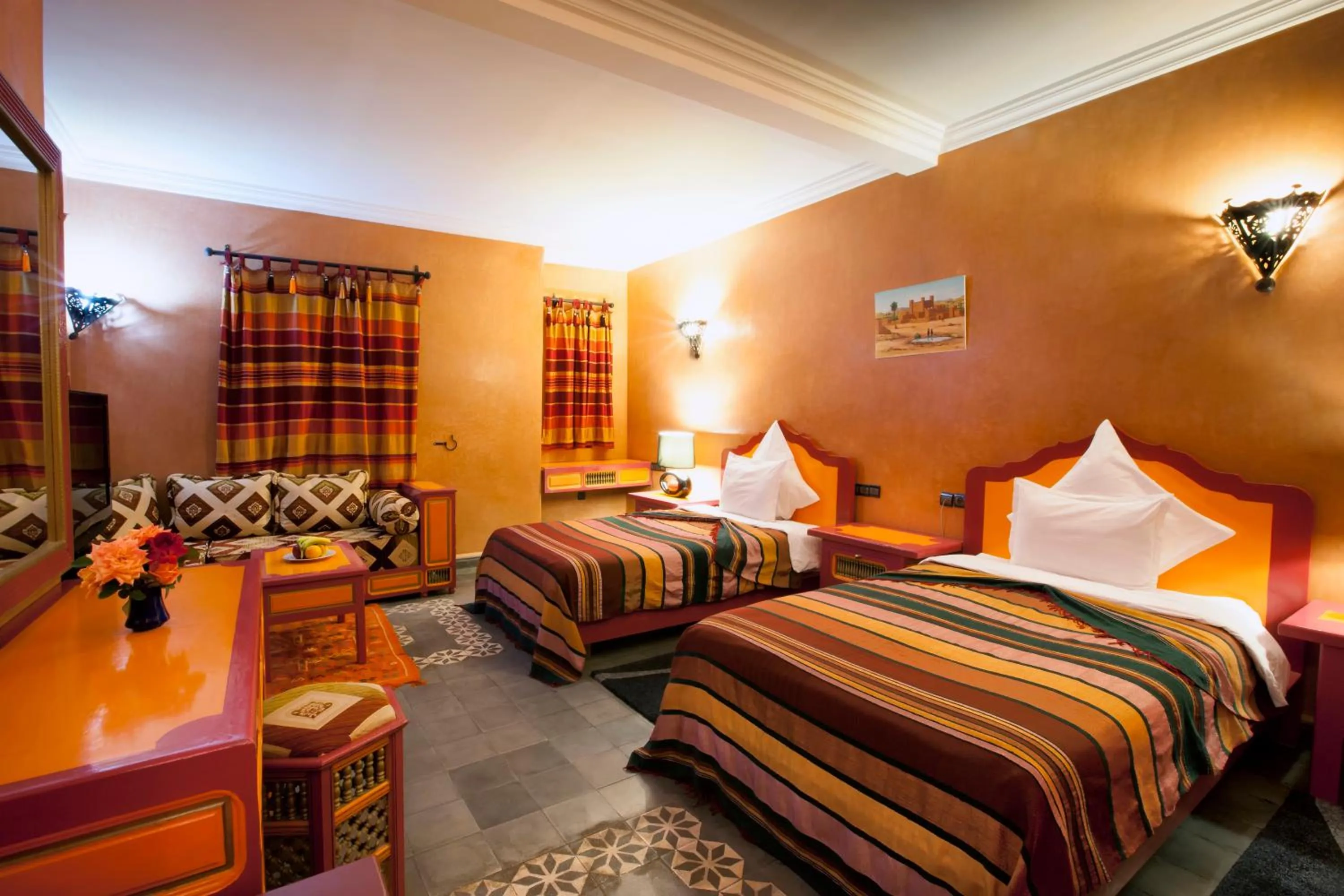 Photo of the whole room, Bed in Sultana Royal Golf