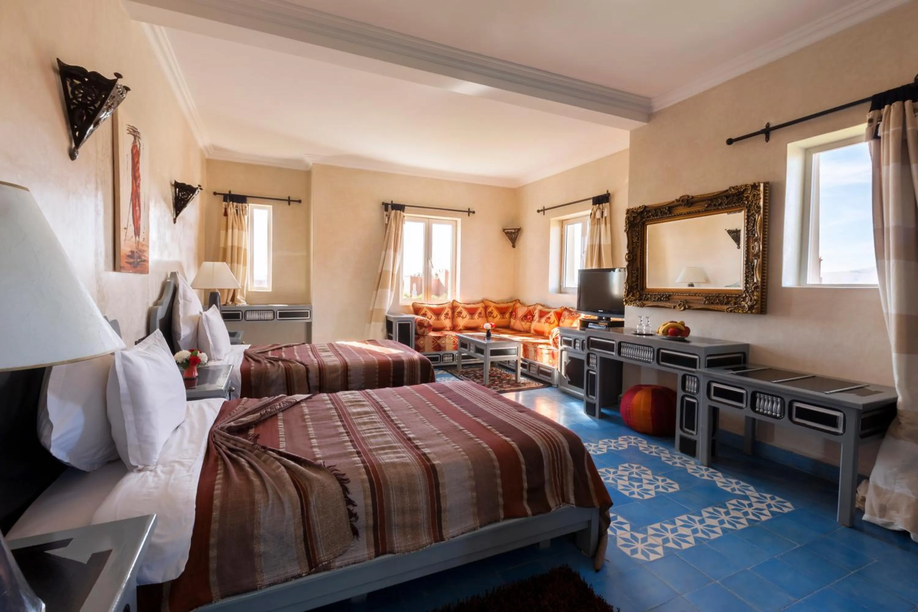 Photo of the whole room, Bed in Sultana Royal Golf