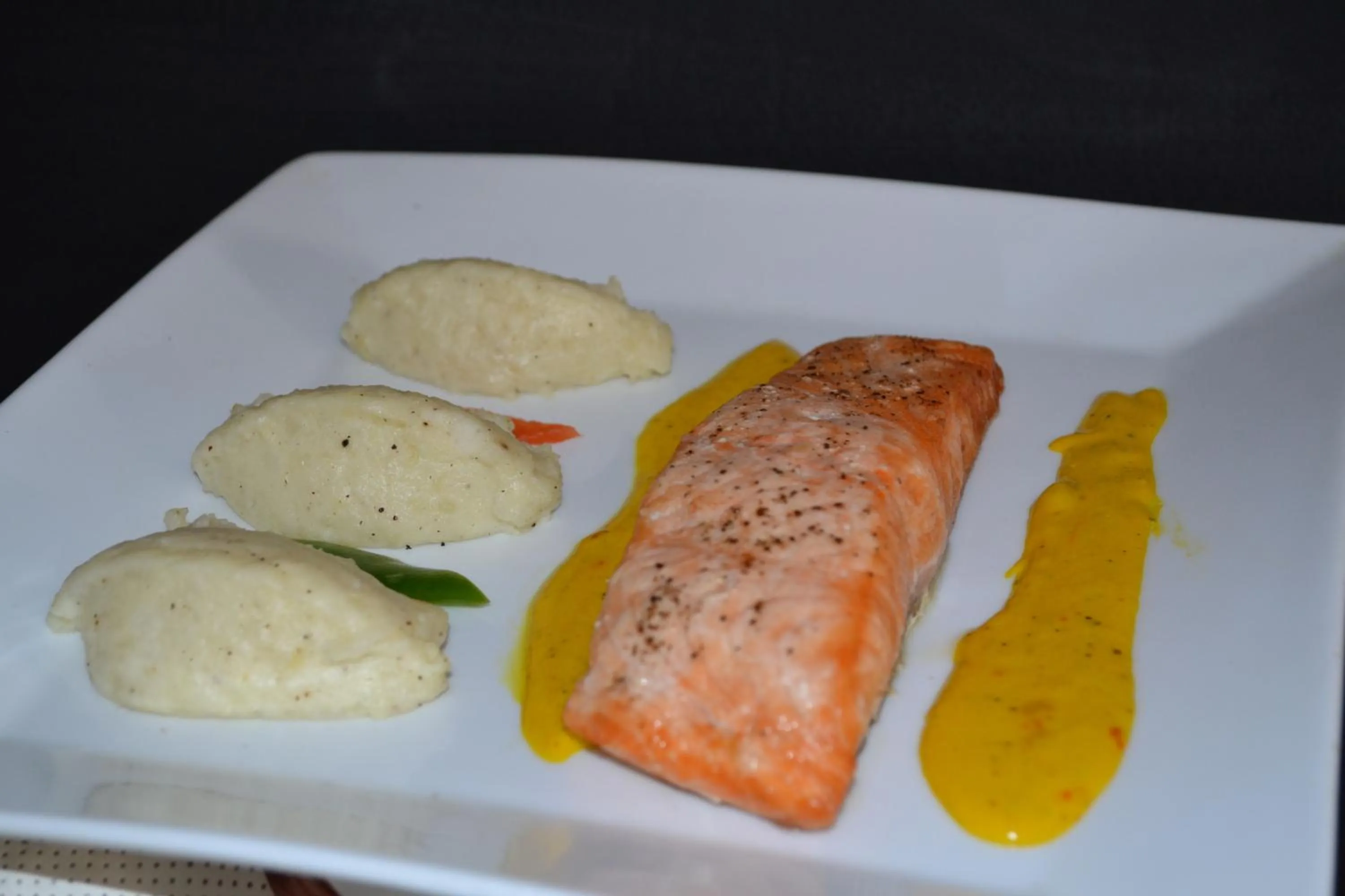 Food in Sultana Royal Golf