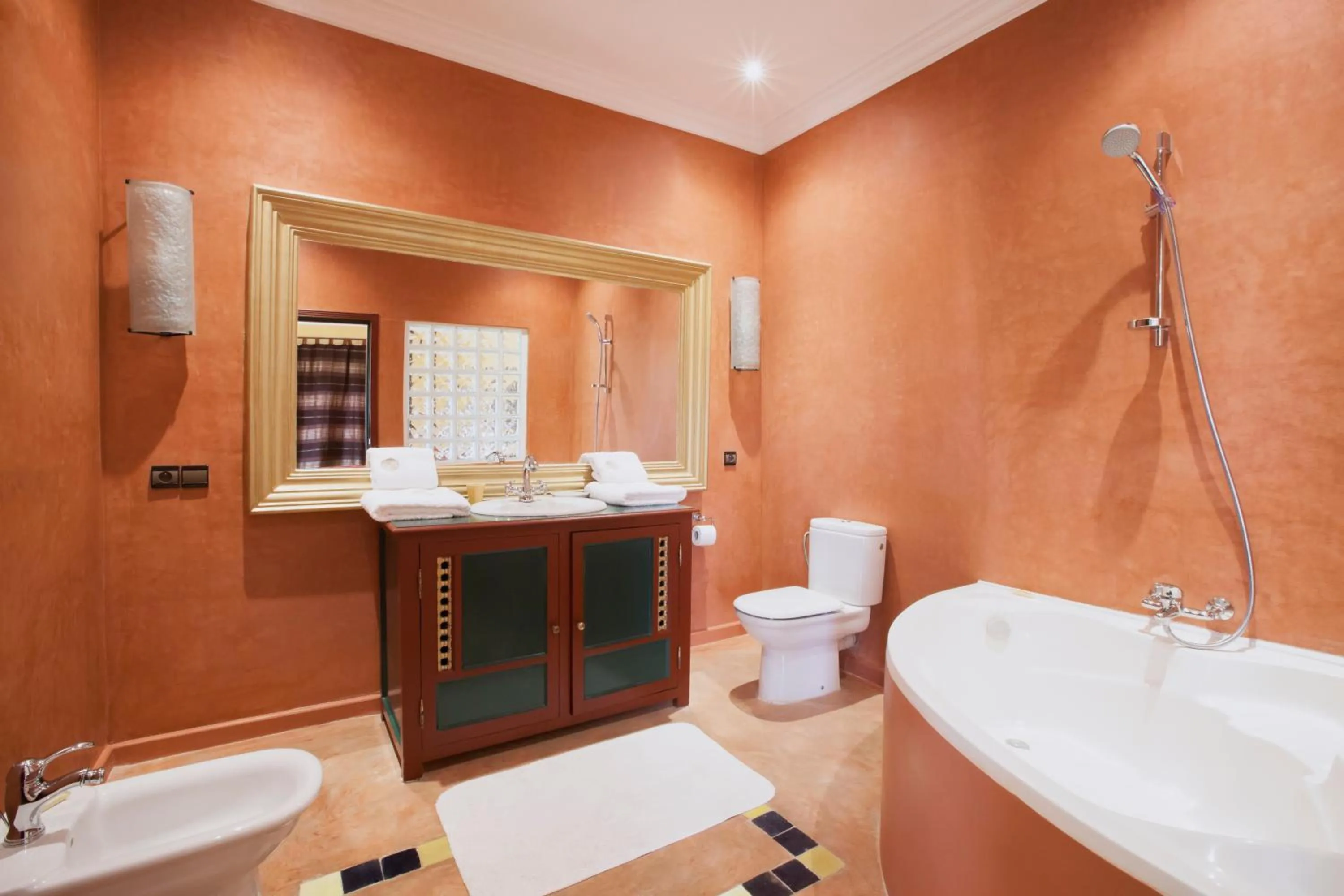 Bathroom in Sultana Royal Golf
