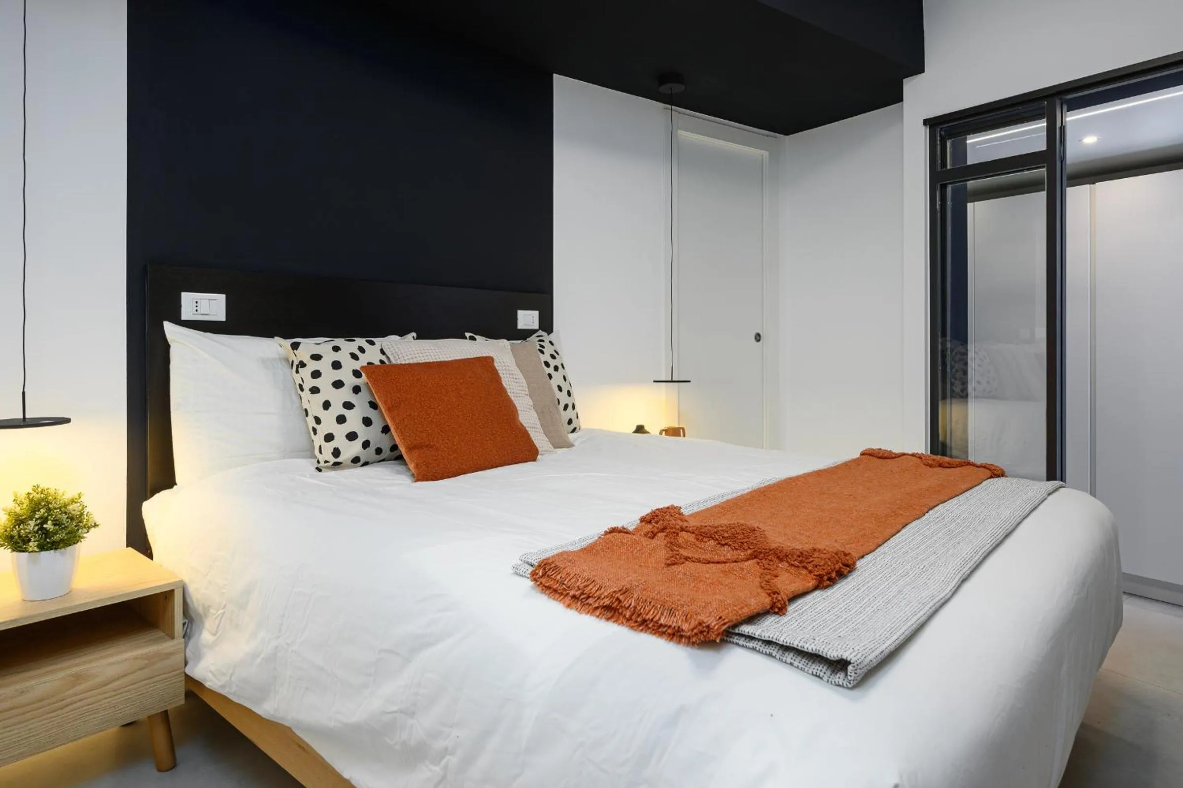Photo of the whole room, Bed in Sotto Loft