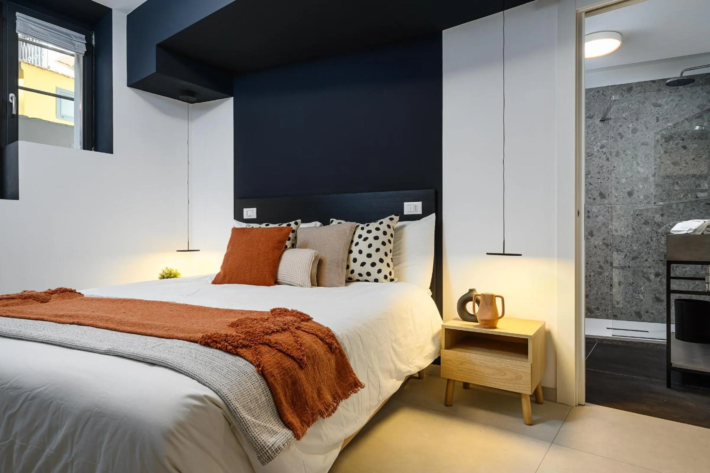 Photo of the whole room, Bed in Sotto Loft