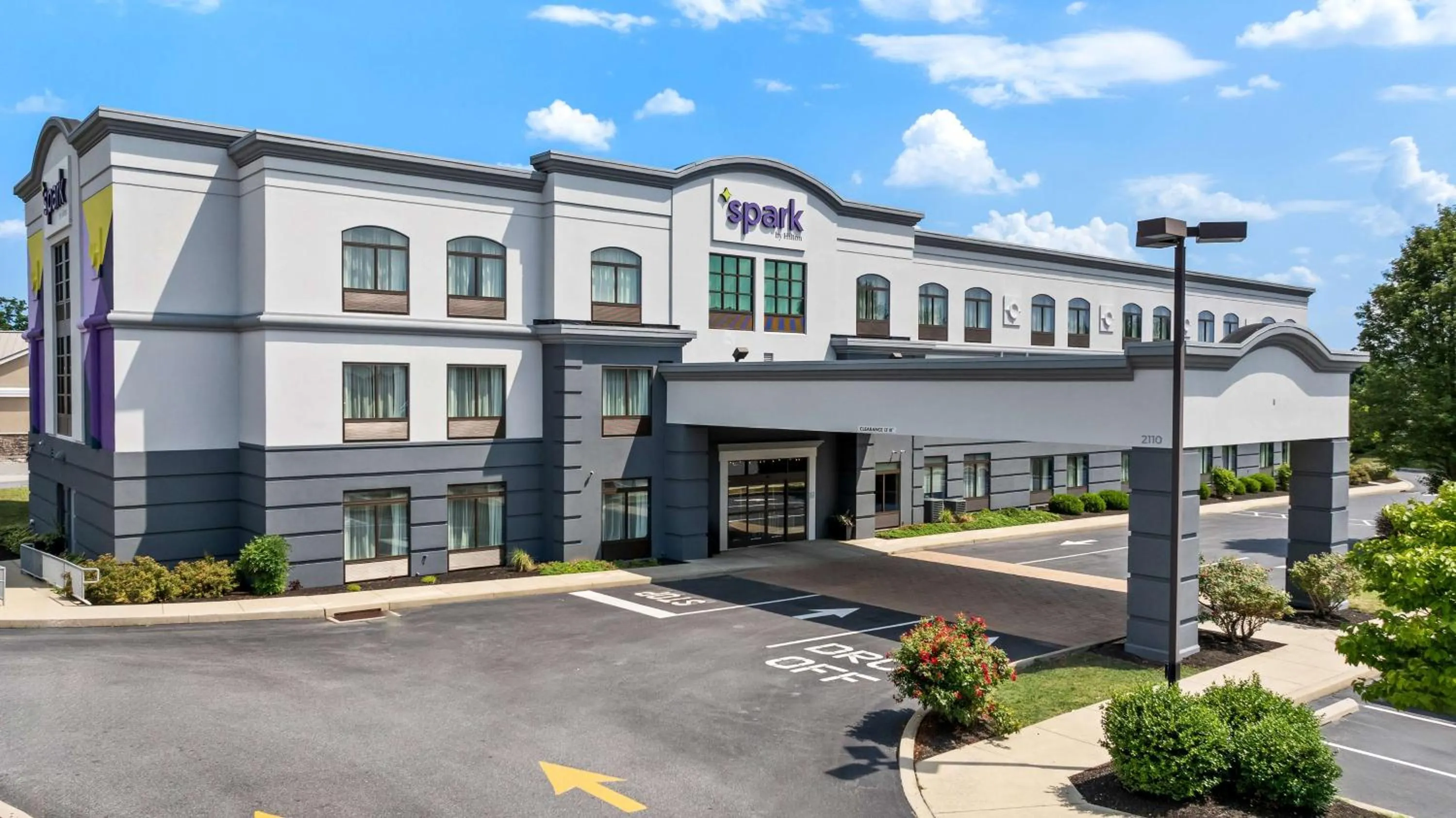 Property building in Spark by Hilton Lancaster Dutch Country