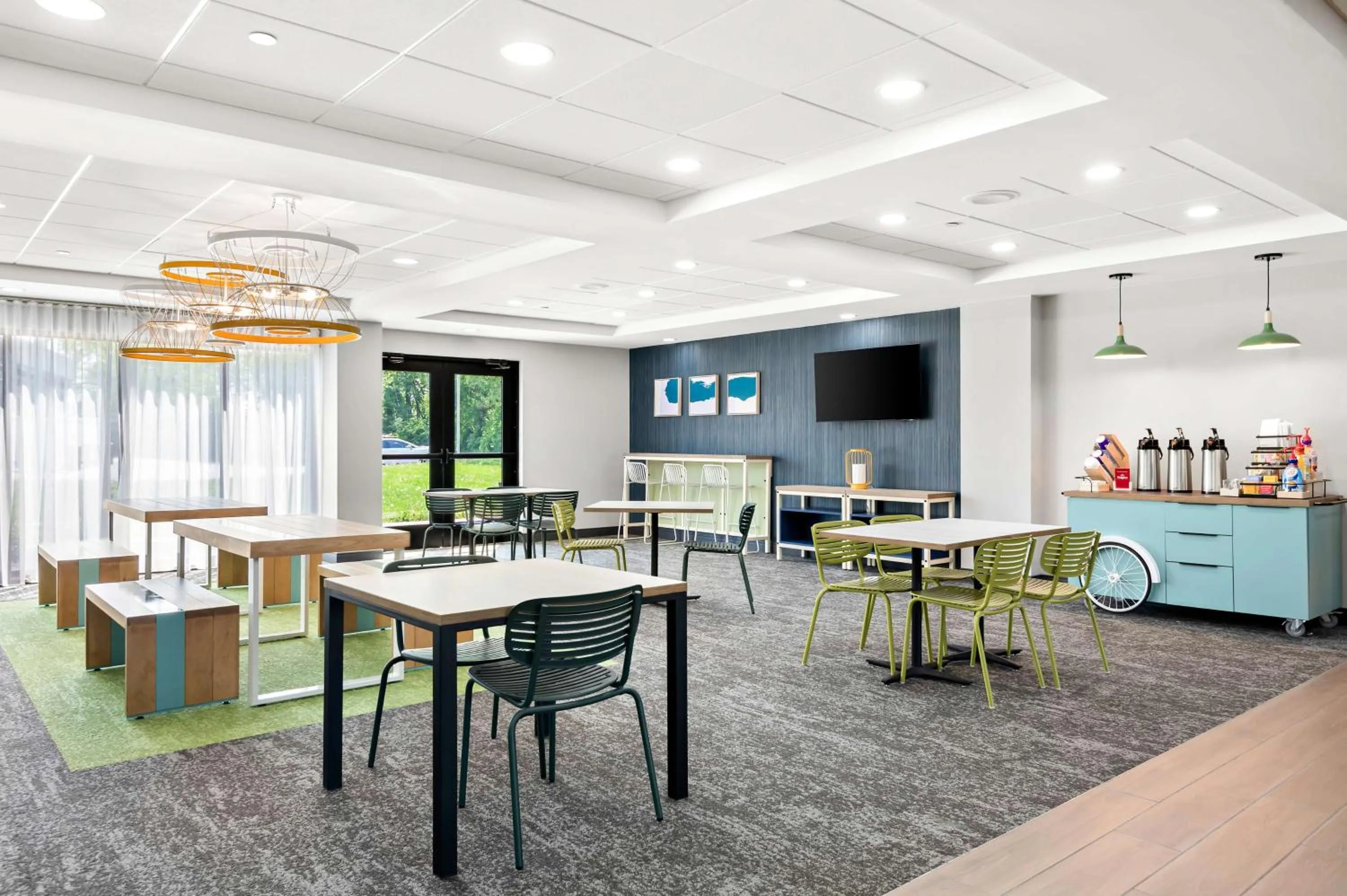 Breakfast in Spark by Hilton Lancaster Dutch Country