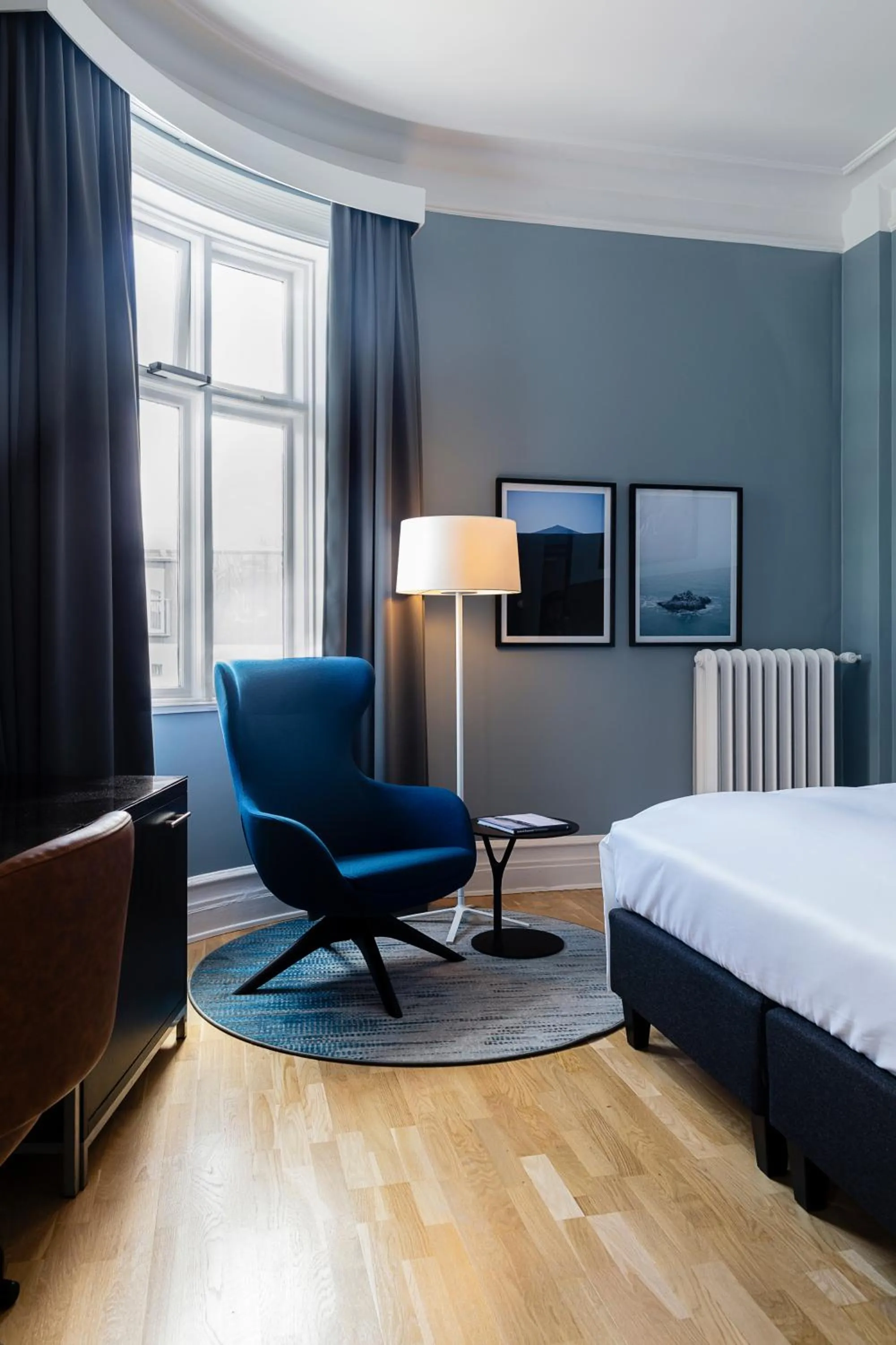 TV and multimedia, Bed in Radisson Blu 1919 Hotel, Reykjavík