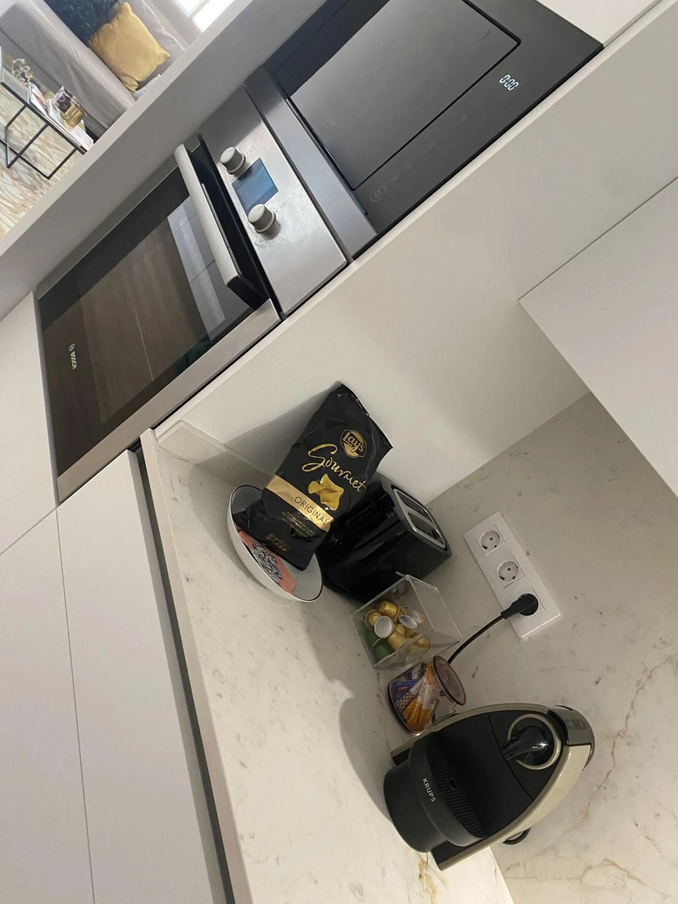 Kitchen or kitchenette in Barcelona Chic Apartments- Free Parking - 10 min BCN center by metro