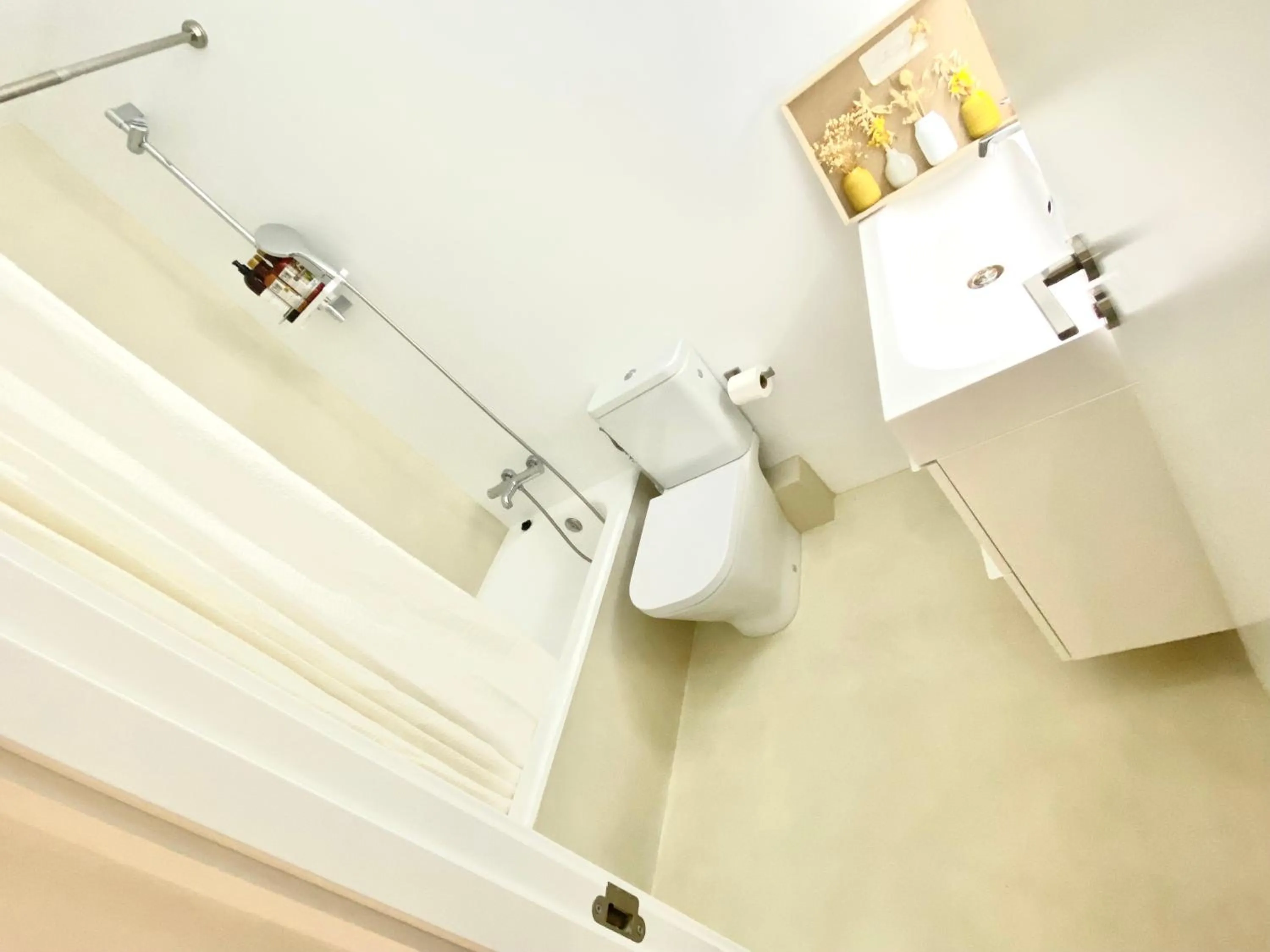 Bathroom in Barcelona Chic Apartments- Free Parking - 10 min BCN center by metro