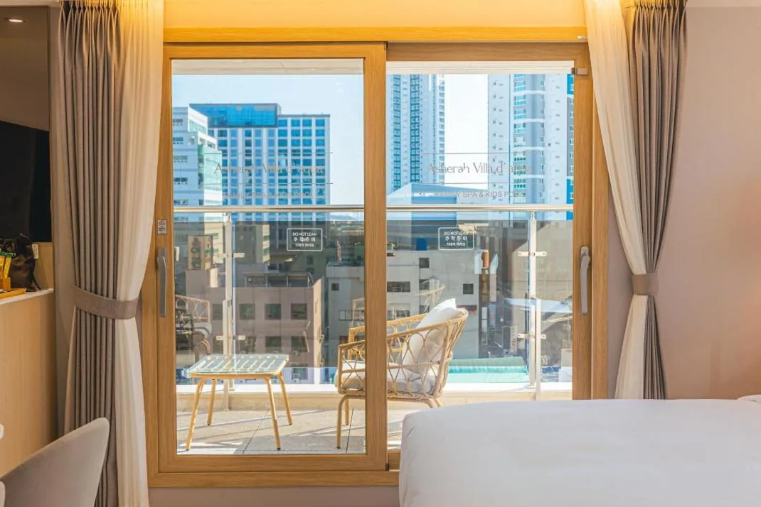 Bed in Asherah Villa d' aqua Hotel