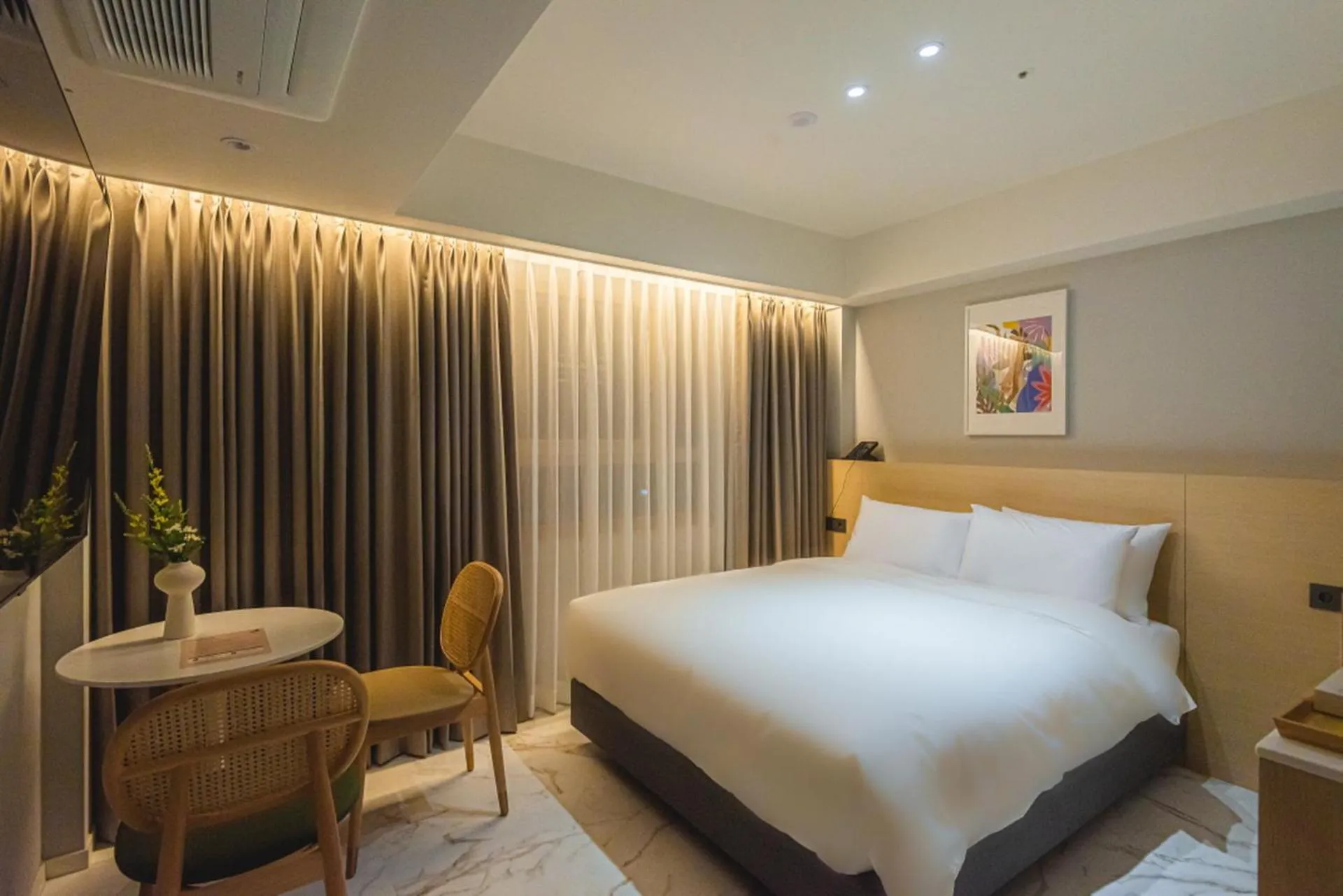 Bed in Asherah Villa d' aqua Hotel