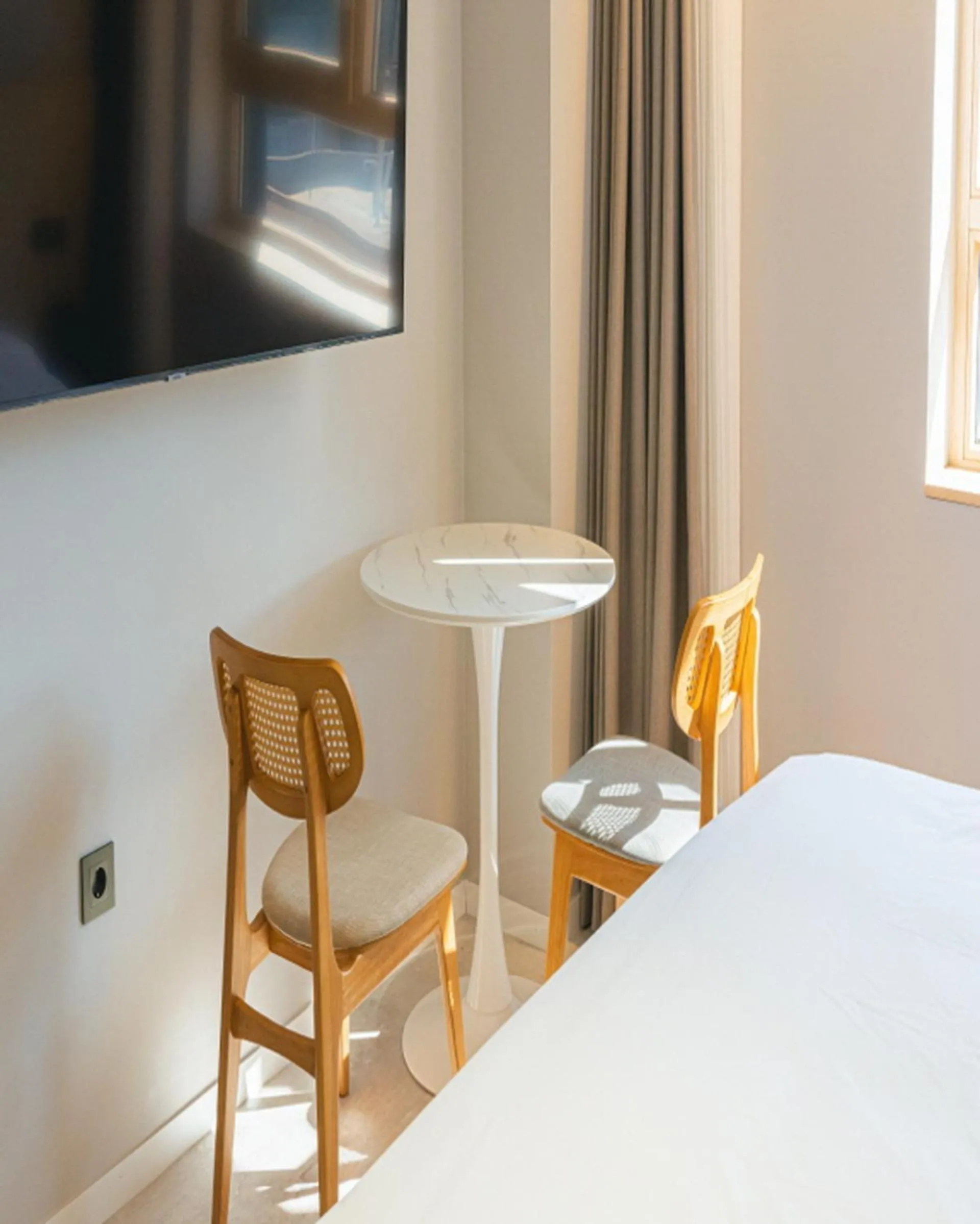 Bed in Asherah Villa d' aqua Hotel