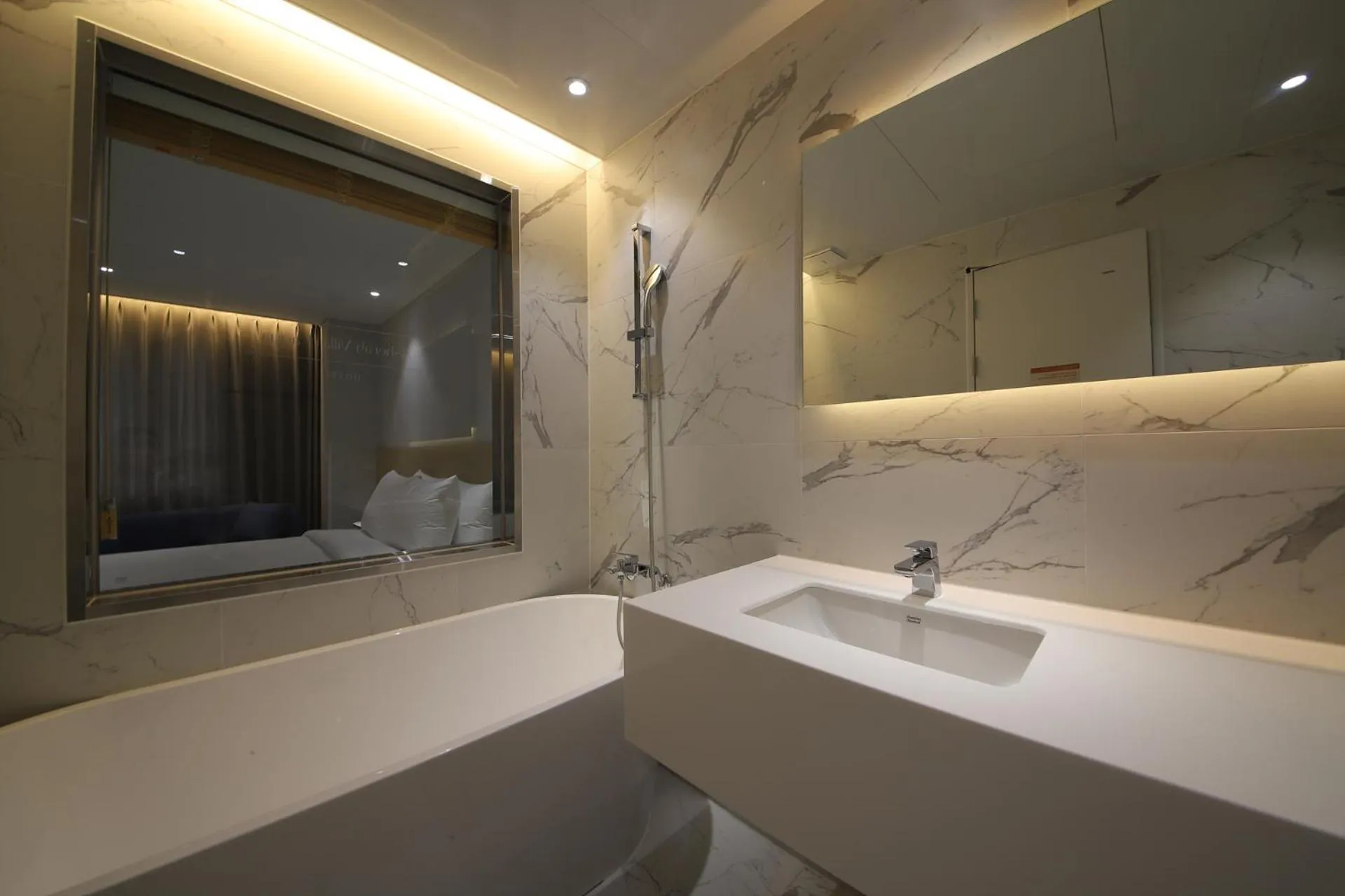 Asherah Villa d' aqua Hotel