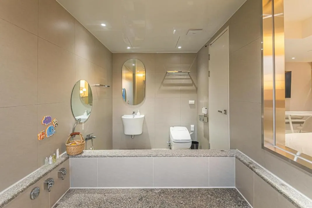 Asherah Villa d' aqua Hotel