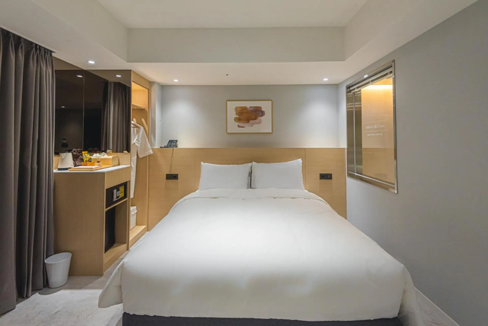 Bed in Asherah Villa d' aqua Hotel