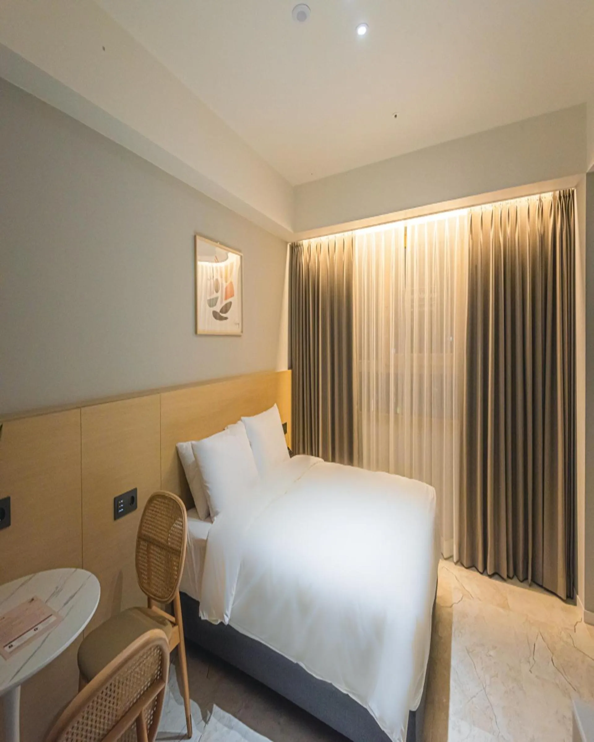 Bed in Asherah Villa d' aqua Hotel